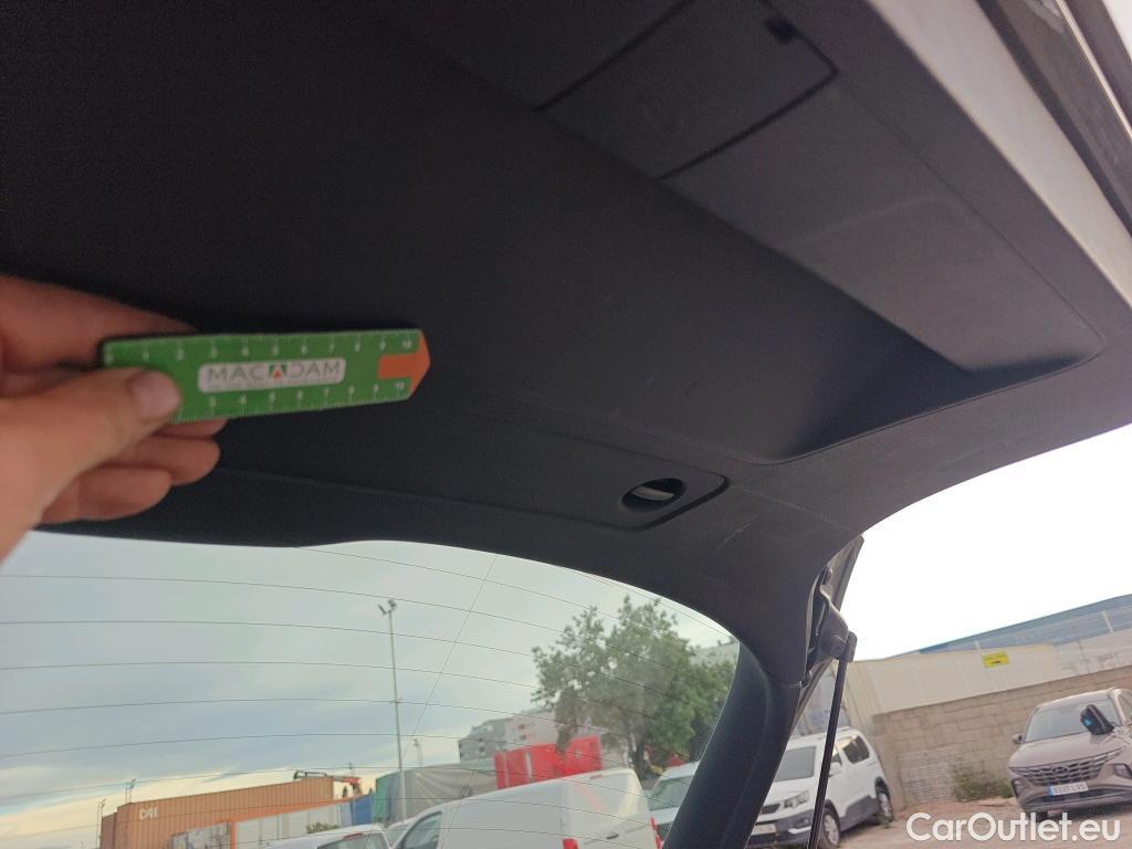  Audi  Q2 AUDI  / 2016 / 5P / todoterreno Design 30 TFSI 85kW (116CV) #29