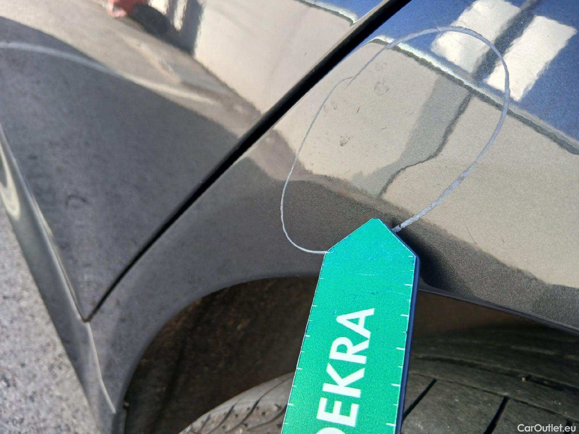  Bmw  Serie 5 BMW  / 2020 / 5P / familiar 530dA xDrive Touring #27