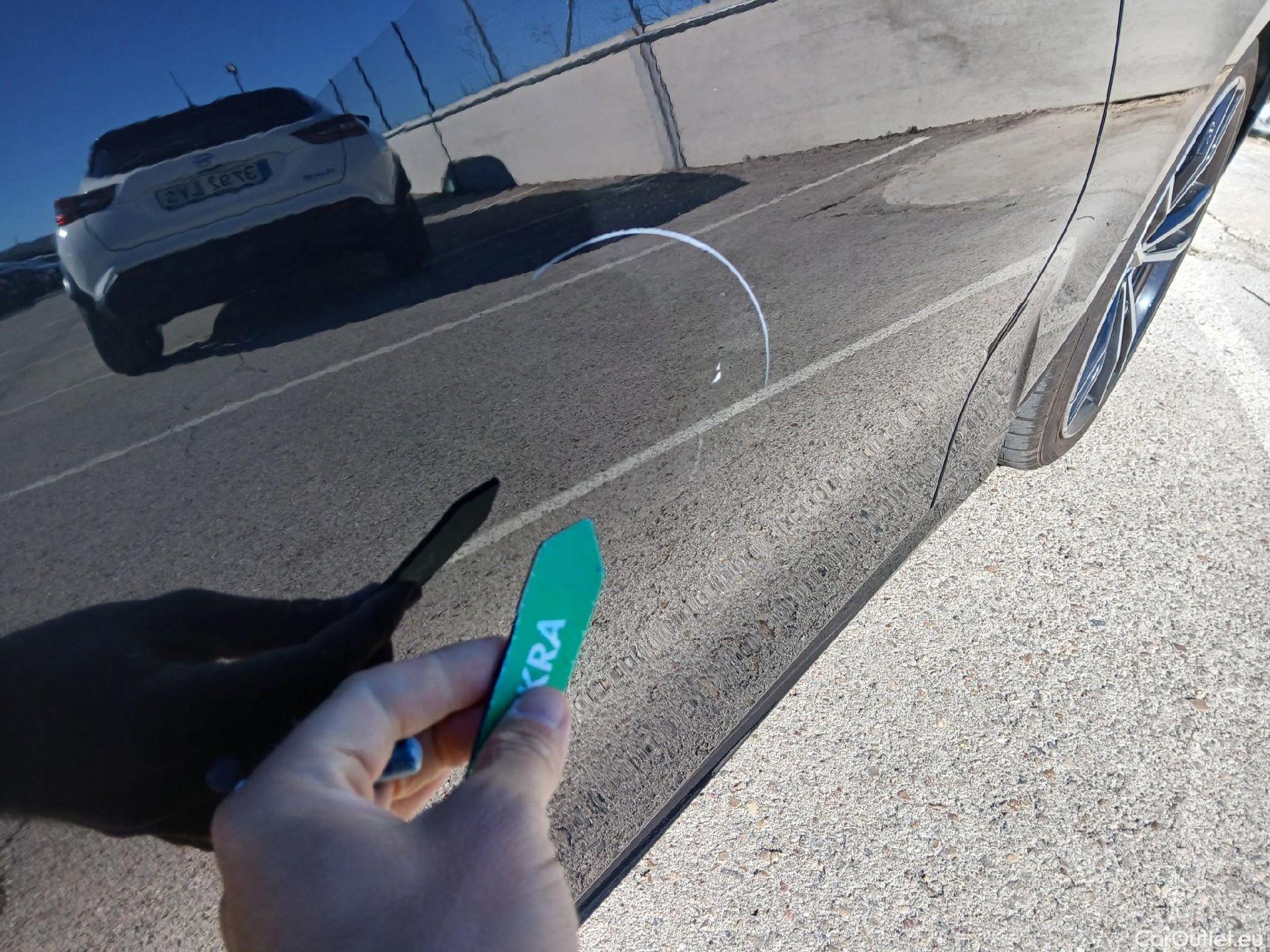  Bmw  Serie 3 BMW  / 2018 / 4P / sedán 320d Auto. #34