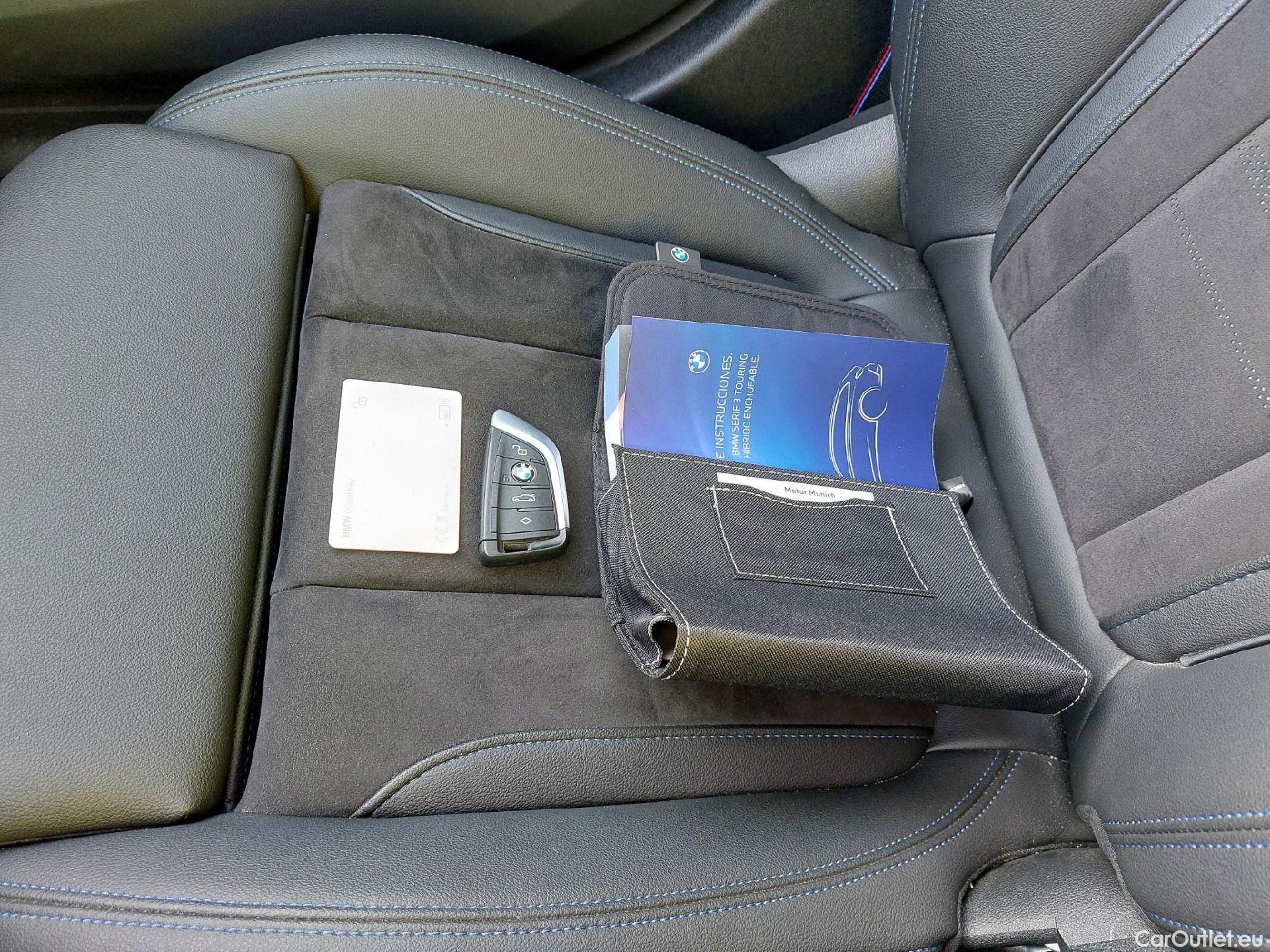  Bmw  Serie 3 3 Touring 330 e xDrive M Sport 2.0 290CV AT8 E6d #1