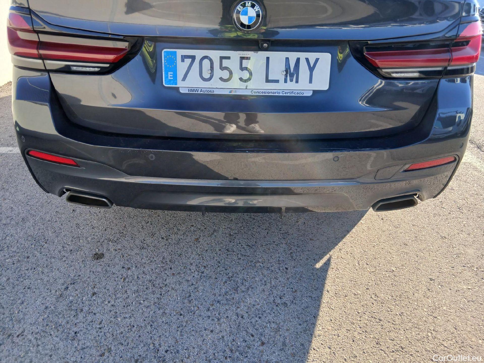  Bmw  Serie 5 BMW  / 2020 / 5P / familiar 530dA xDrive Touring #40