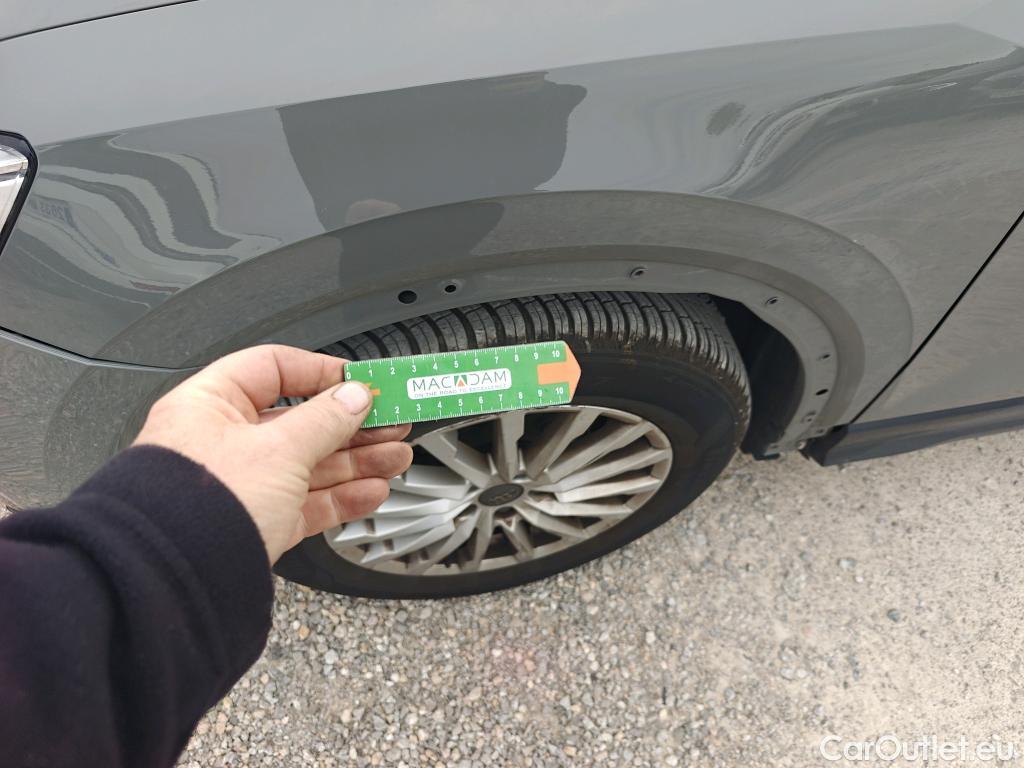  Audi  Q2 AUDI  / 2016 / 5P / todoterreno Design 30 TFSI 85kW (116CV) #4