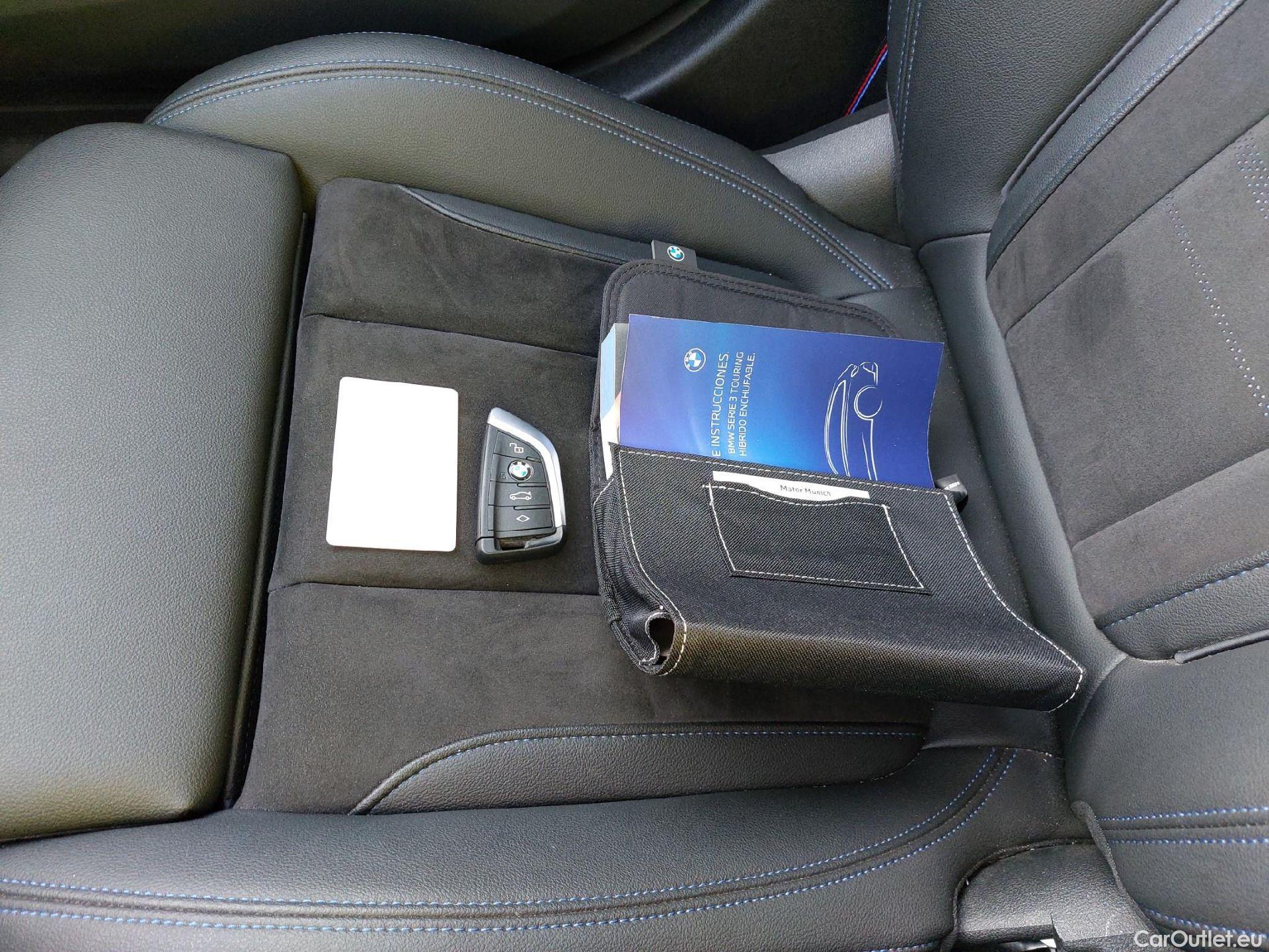  Bmw  Serie 3 3 Touring 330 e xDrive M Sport 2.0 290CV AT8 E6d #2