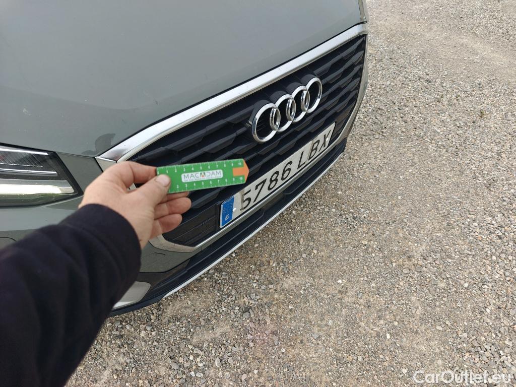  Audi  Q2 AUDI  / 2016 / 5P / todoterreno Design 30 TFSI 85kW (116CV) #37