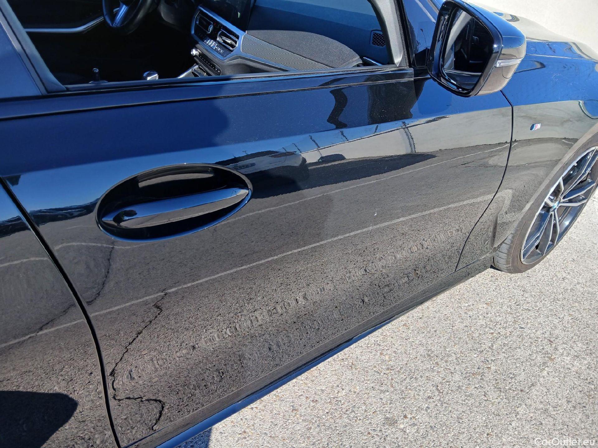  Bmw  Serie 3 BMW  / 2018 / 4P / sedán 320d Auto. #33