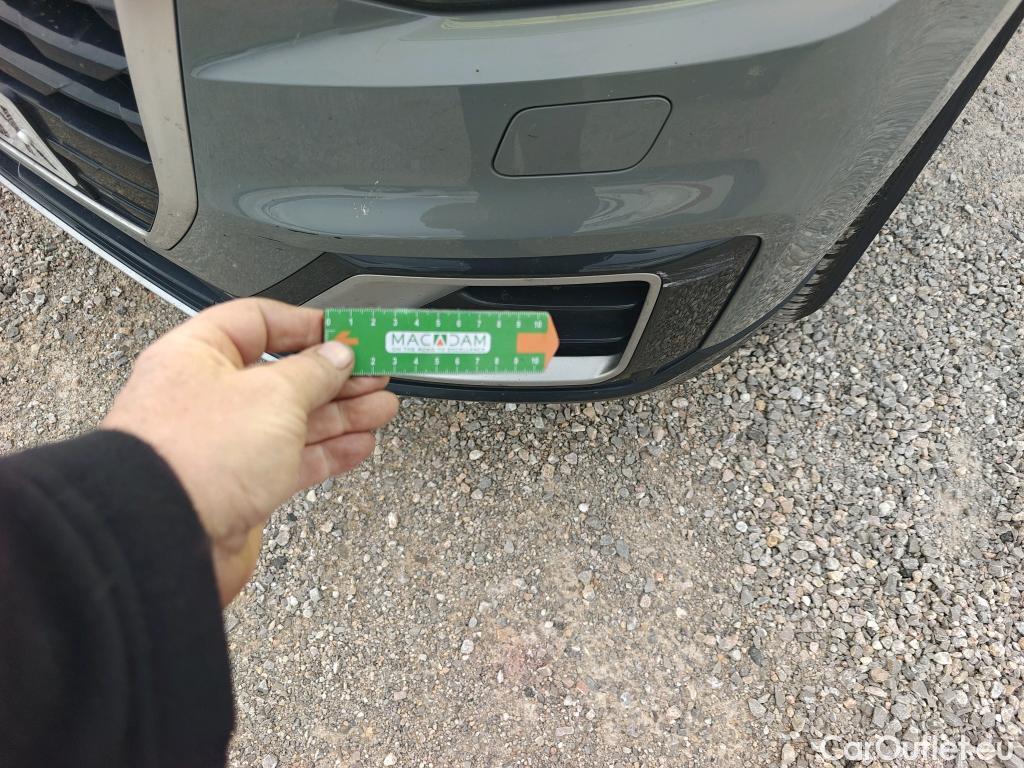  Audi  Q2 AUDI  / 2016 / 5P / todoterreno Design 30 TFSI 85kW (116CV) #49