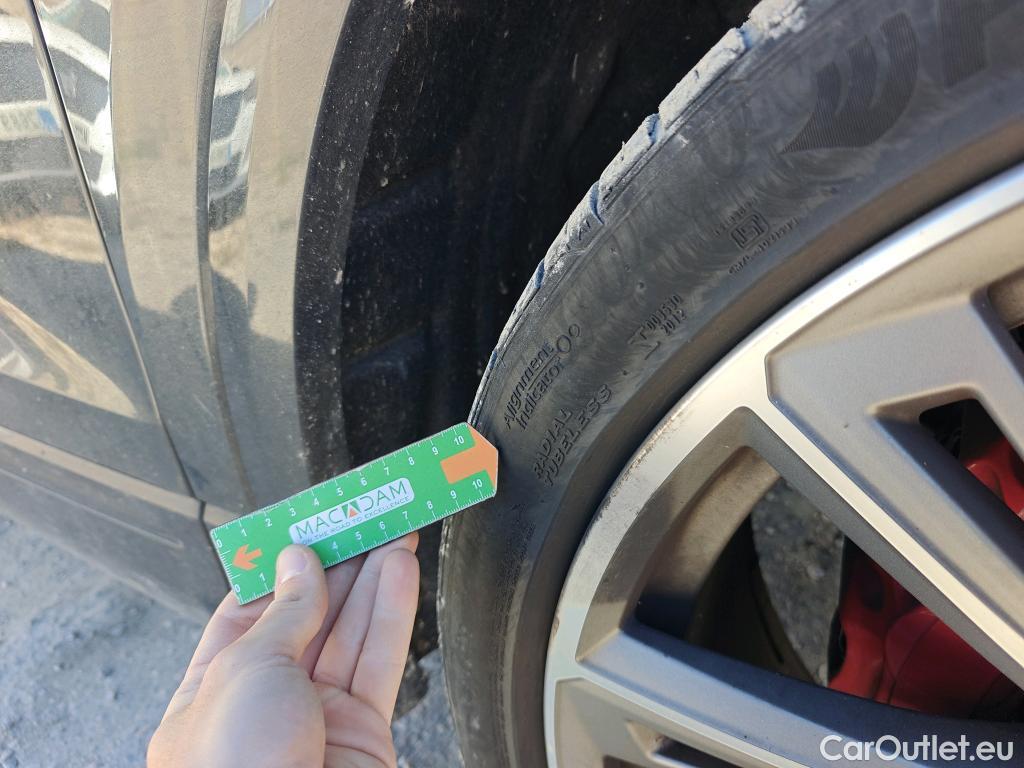  Audi  Q8 AUDI  / 2018 / 5P / todoterreno 50 TDI 210kW S Line quattro tiptronic #6