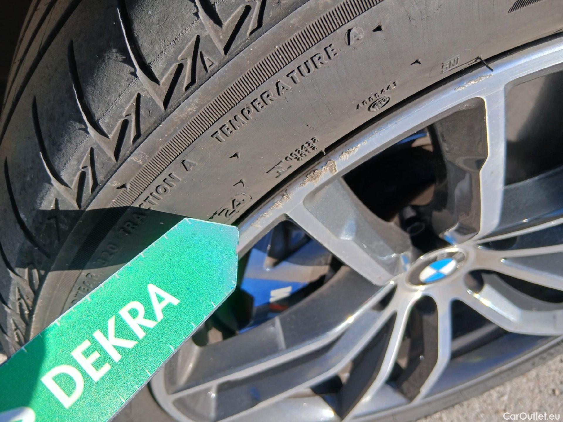  Bmw  Serie 5 BMW  / 2020 / 5P / familiar 530dA xDrive Touring #57