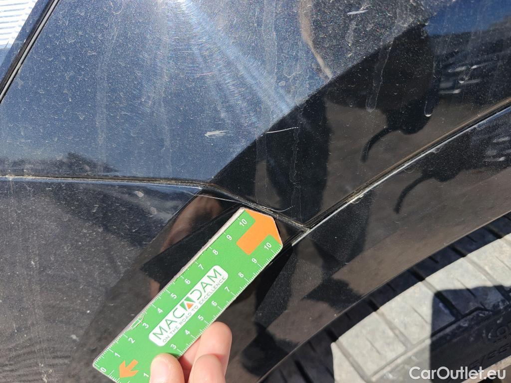  Audi  Q8 AUDI  / 2018 / 5P / todoterreno 50 TDI 210kW S Line quattro tiptronic #30