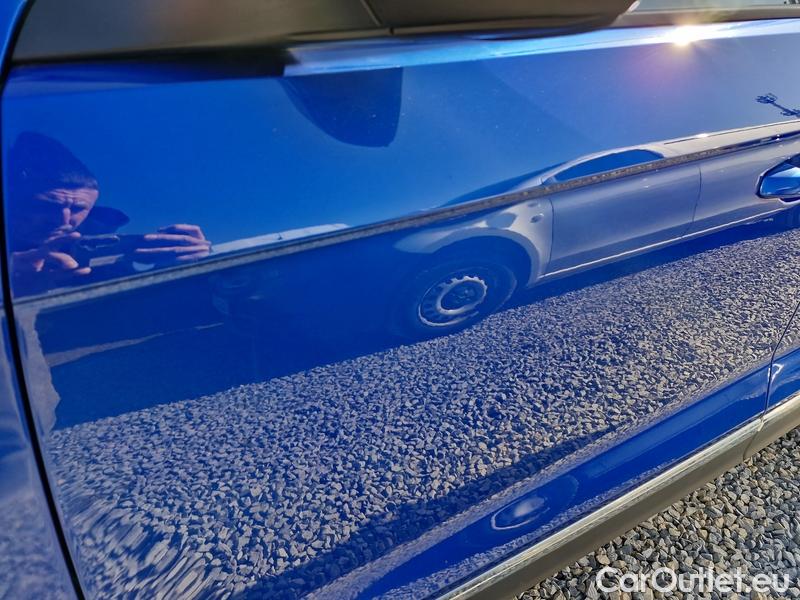  Volkswagen  T-ROC  (2017-)  1.5TSI 110 Sport AT #9