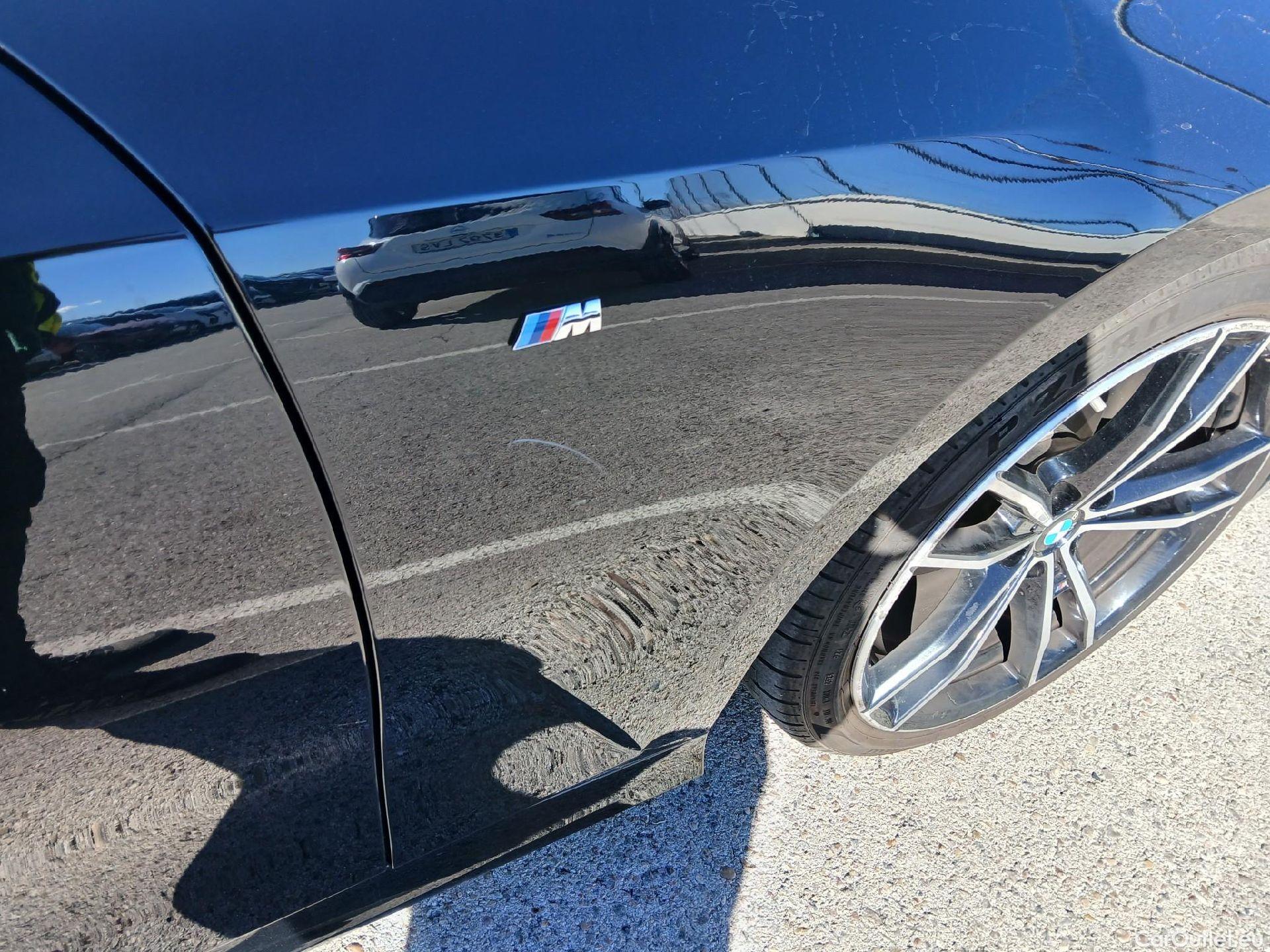  Bmw  Serie 3 BMW  / 2018 / 4P / sedán 320d Auto. #35