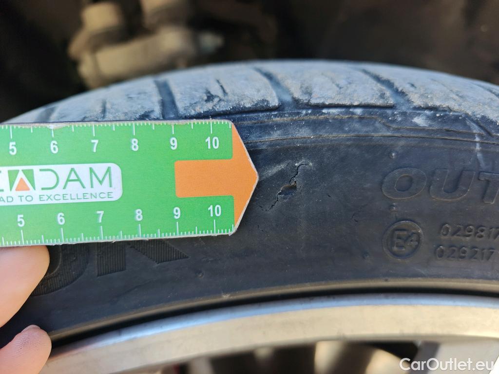  Audi  Q8 AUDI  / 2018 / 5P / todoterreno 50 TDI 210kW S Line quattro tiptronic #4