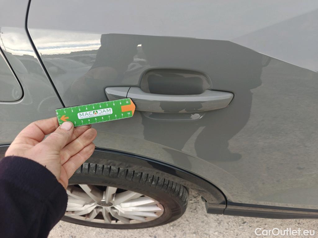  Audi  Q2 AUDI  / 2016 / 5P / todoterreno Design 30 TFSI 85kW (116CV) #57