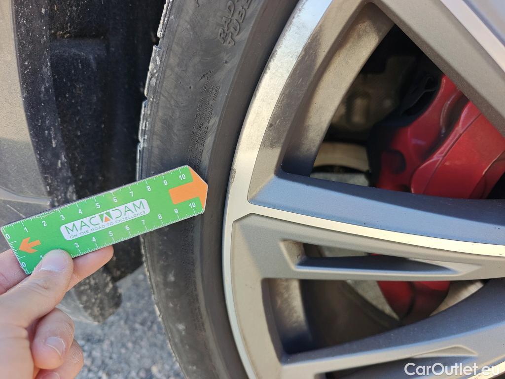  Audi  Q8 AUDI  / 2018 / 5P / todoterreno 50 TDI 210kW S Line quattro tiptronic #9