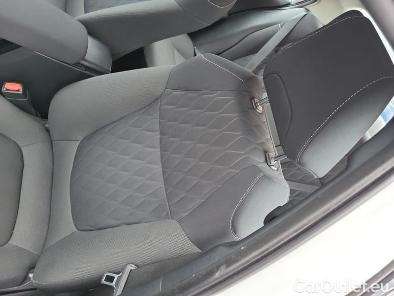  Toyota  Corolla  (E21) (2019)  1.8Hyb.Active AT #8