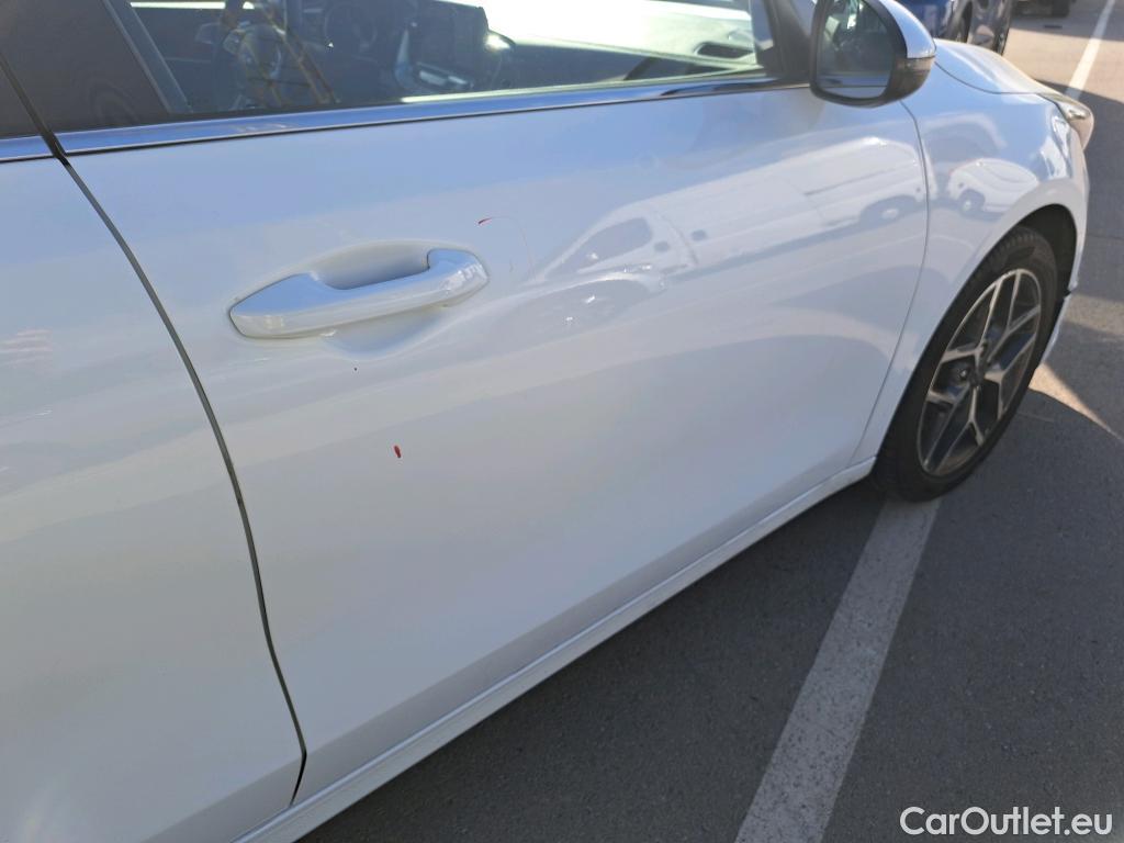  KIA  Cee'd KIA Ceed / 2021 / 5P / berlina con portón 1.0 T-GDi 88kW (120CV) Tech #15