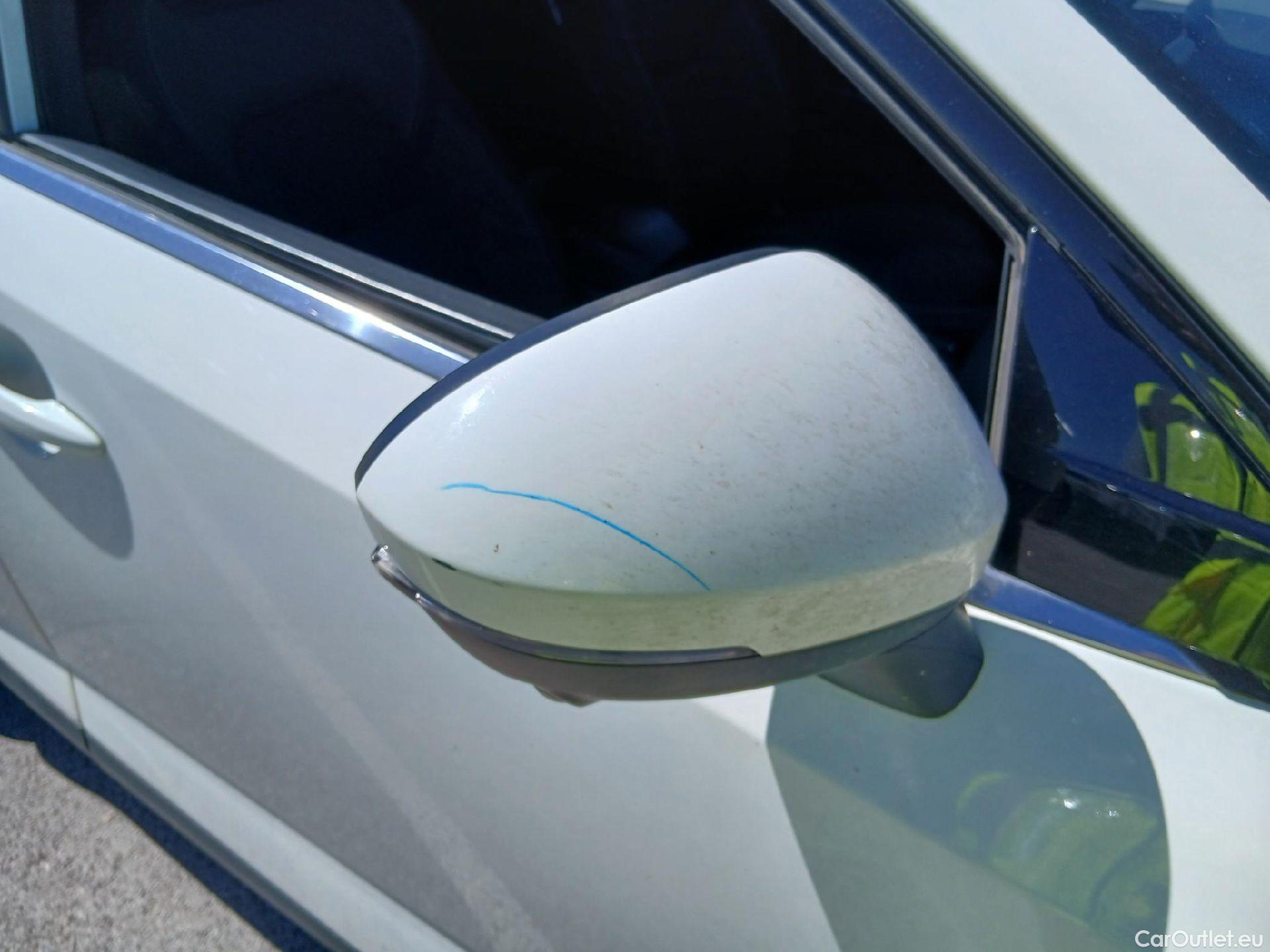  Nissan  Qashqai NISSAN  / 2021 / 5P / todoterreno DIG-T 116kW mHEV Xtronic 4x4 N-Connecta #44