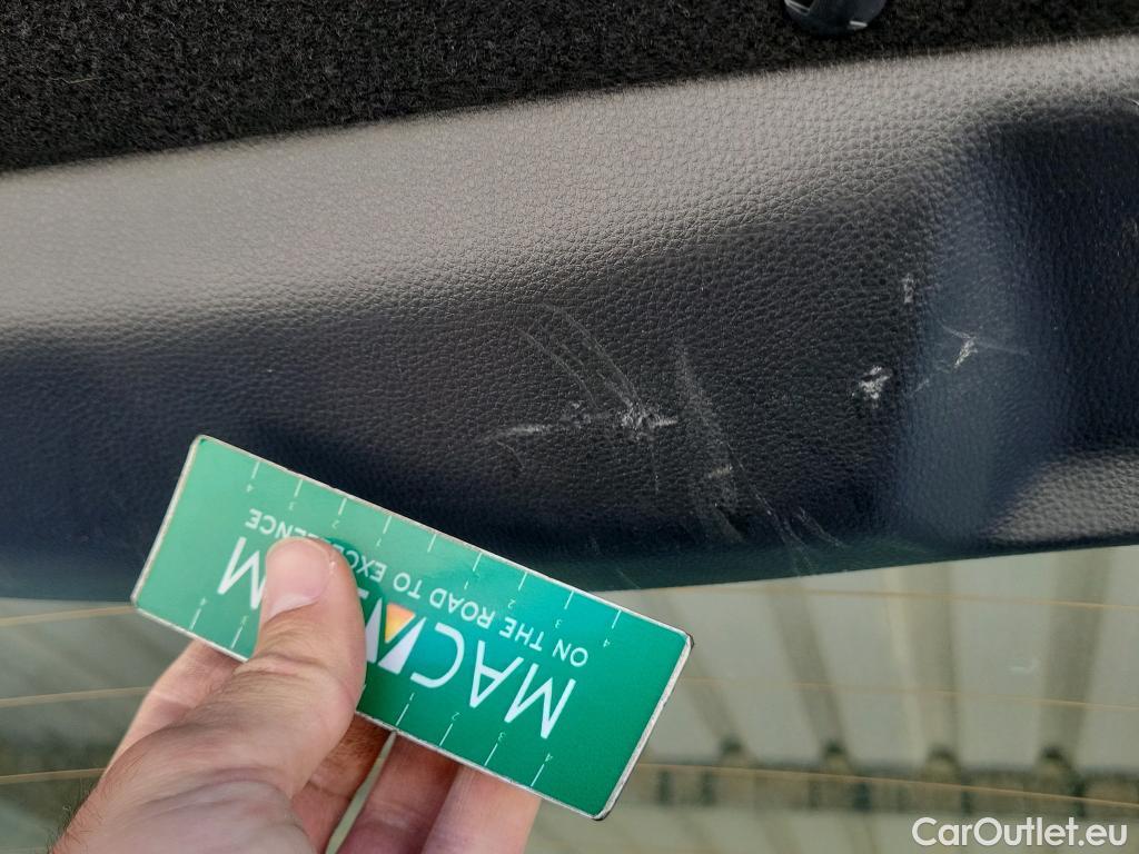  Toyota  Yaris MAZDA Mazda2 / 2019 / 5P / berlina con portón 1.5 85 kW (116 CV) CVT Centre-line #4