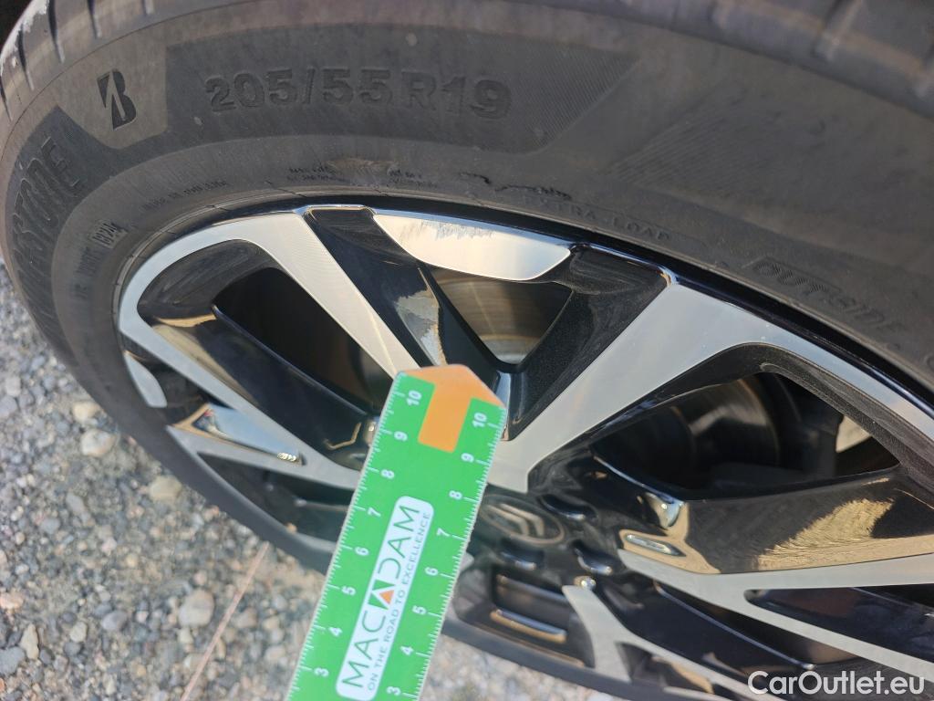  Citroen  C5 CITROEN  Aircross / 2018 / 5P / todoterreno BlueHdi 96kW (130CV) S&S Feel (AC) #9