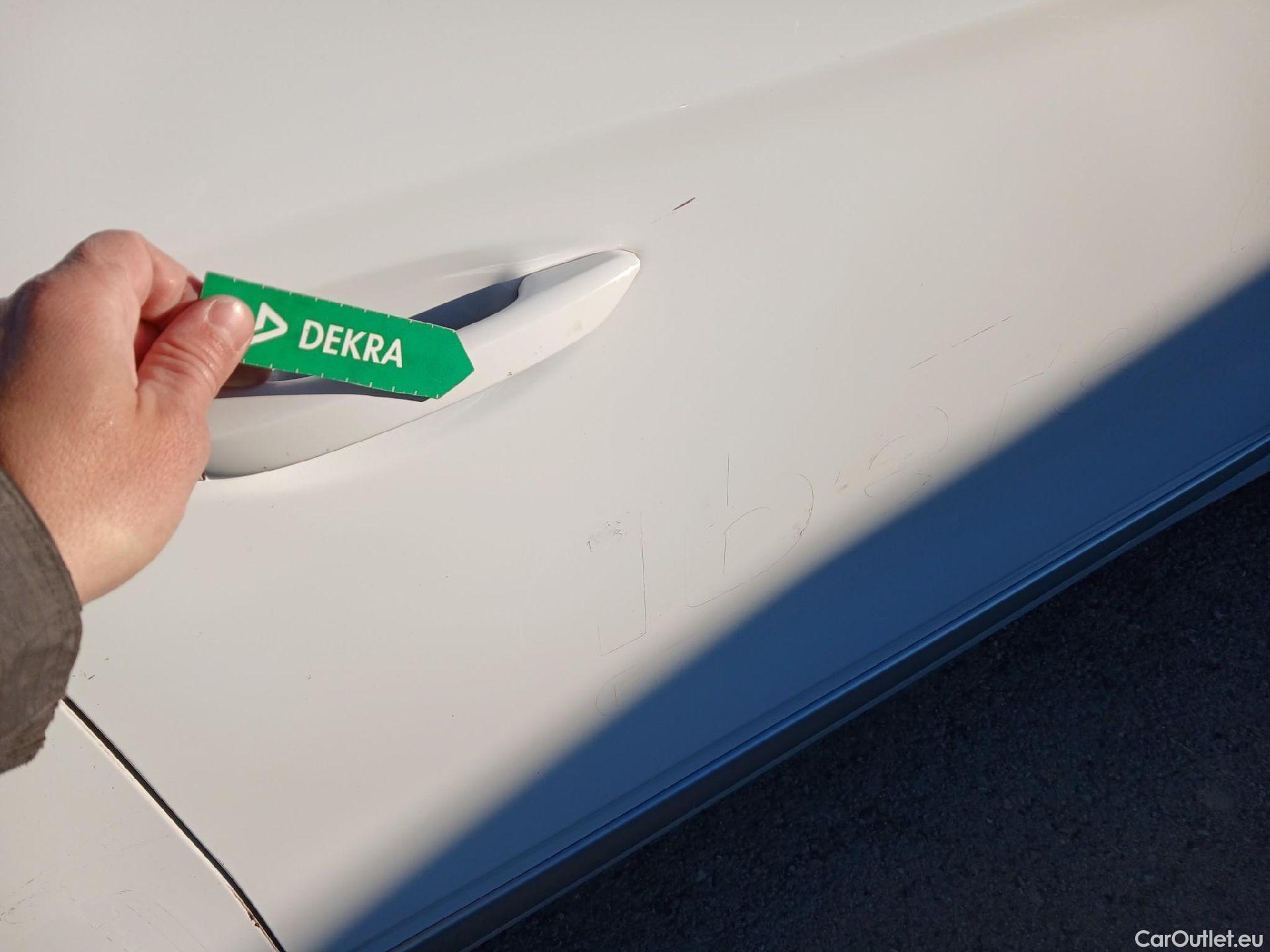  Hyundai   Ioniq HYUNDAI / 2019 / 5P / berlina con portón 1.6 GDI HEV Klass LE DCT #22