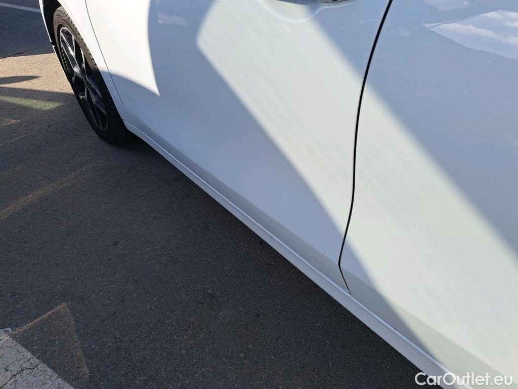  KIA  Cee'd KIA Ceed / 2021 / 5P / berlina con portón 1.0 T-GDi 88kW (120CV) Tech #13