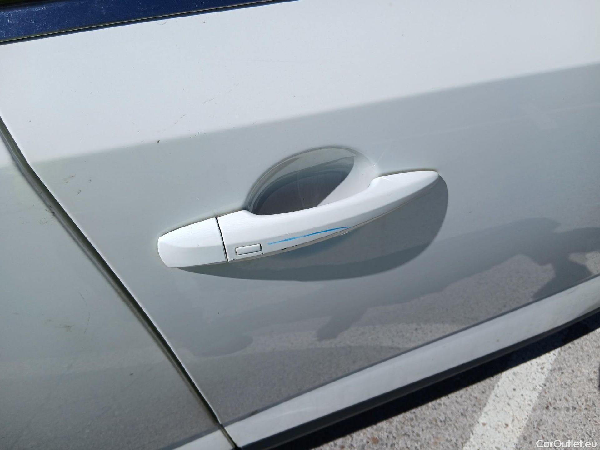  Nissan  Qashqai NISSAN  / 2021 / 5P / todoterreno DIG-T 116kW mHEV Xtronic 4x4 N-Connecta #46