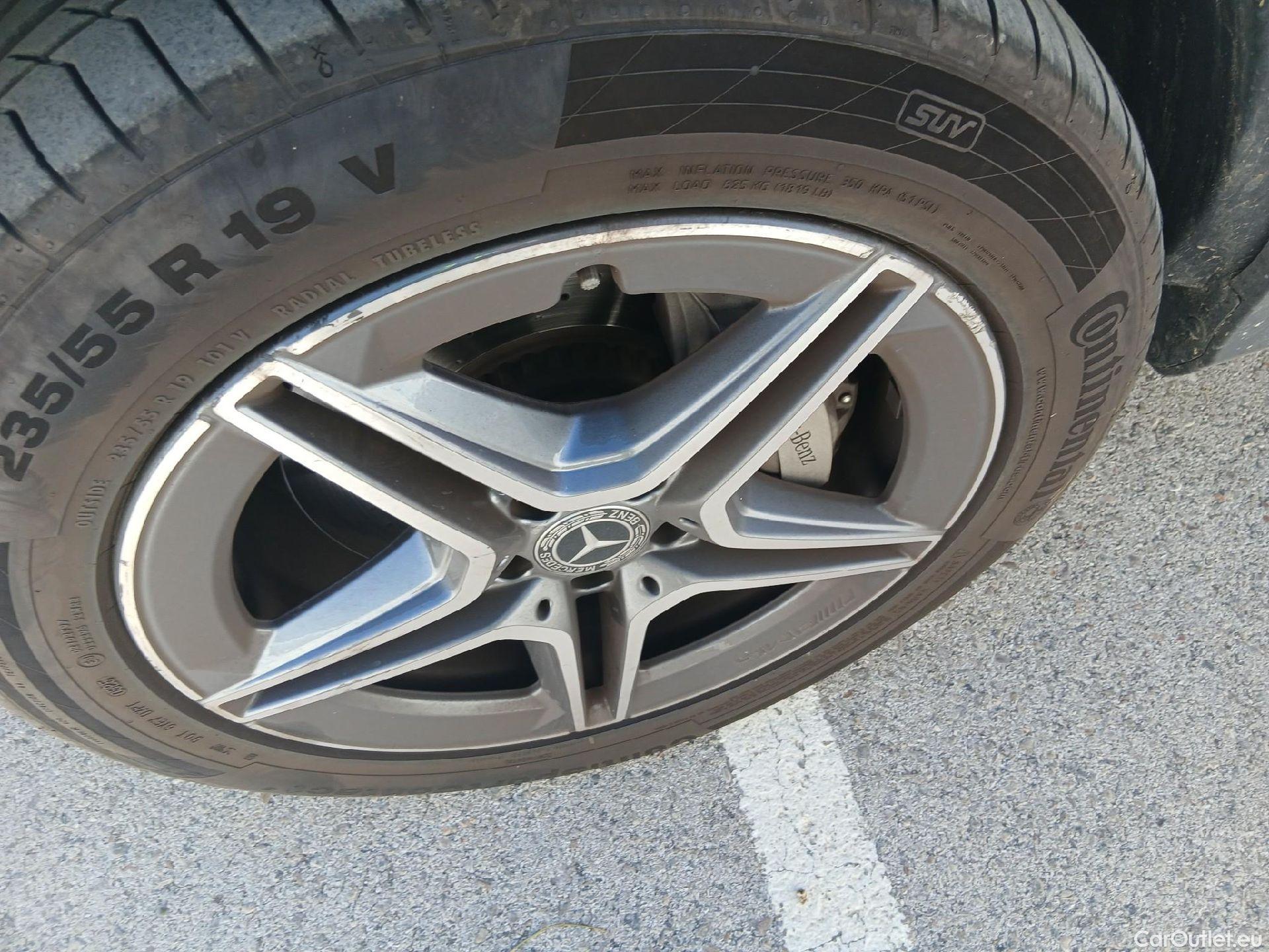  Mercedes  G-Klasee MERCEDES-BENZ Clase GLC / 2019 / 5P / todoterreno GLC 300 de 4MATIC #7