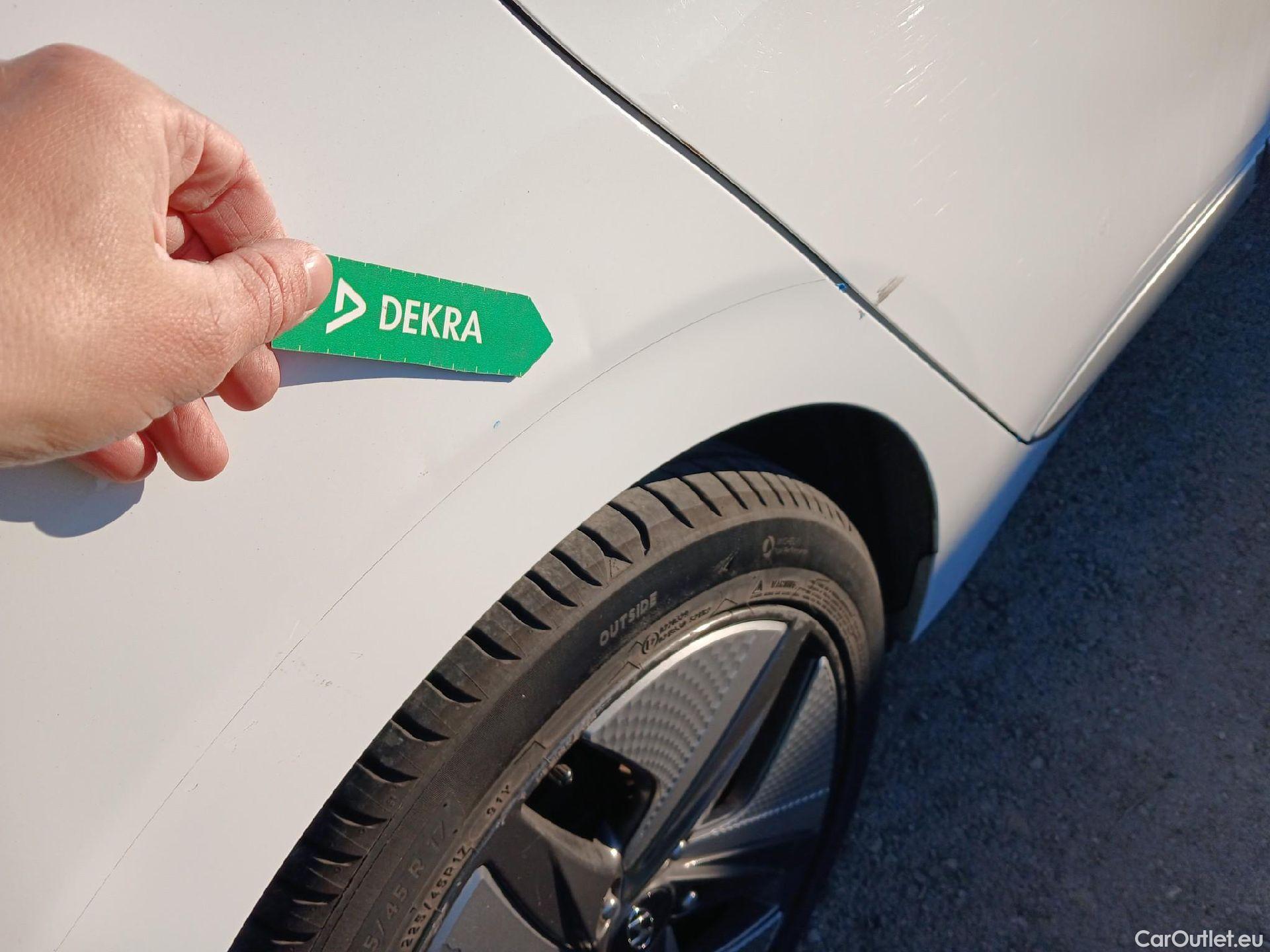  Hyundai   Ioniq HYUNDAI / 2019 / 5P / berlina con portón 1.6 GDI HEV Klass LE DCT #18