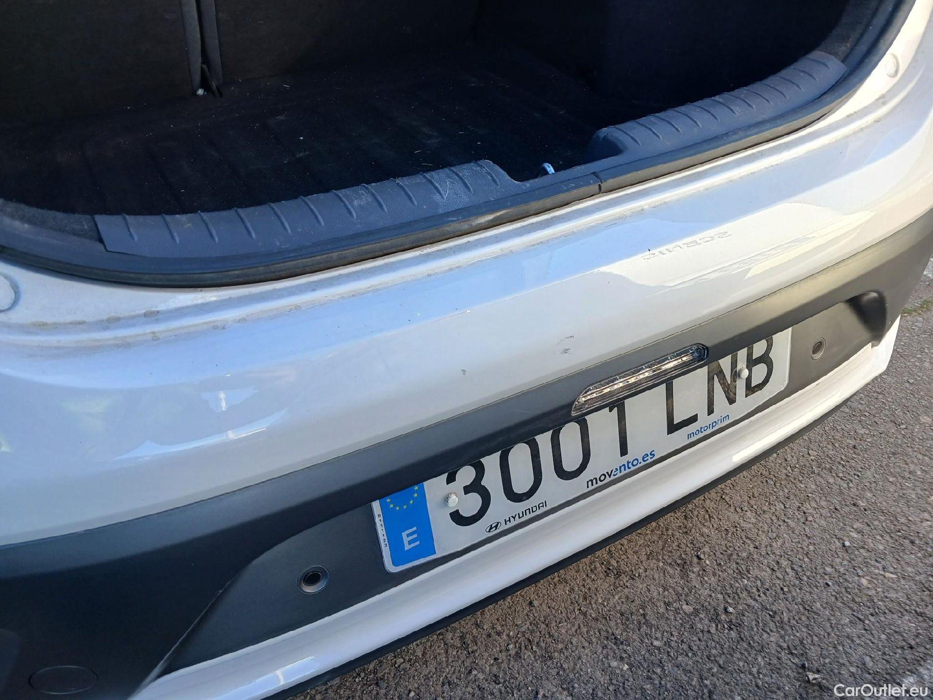  Hyundai   Ioniq HYUNDAI / 2019 / 5P / berlina con portón 1.6 GDI HEV Klass LE DCT #13