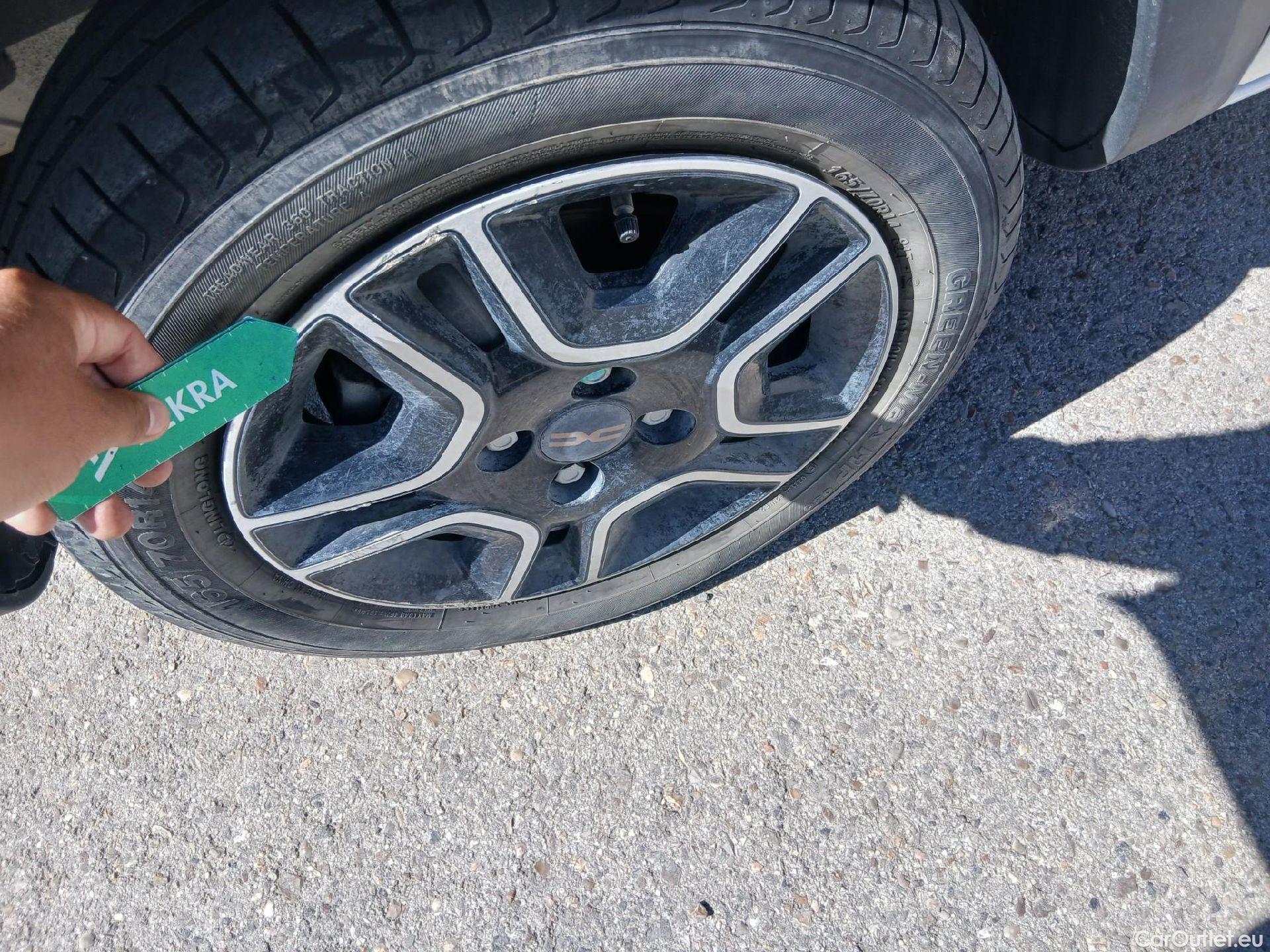  Dacia  Spring  Electric Extreme #15