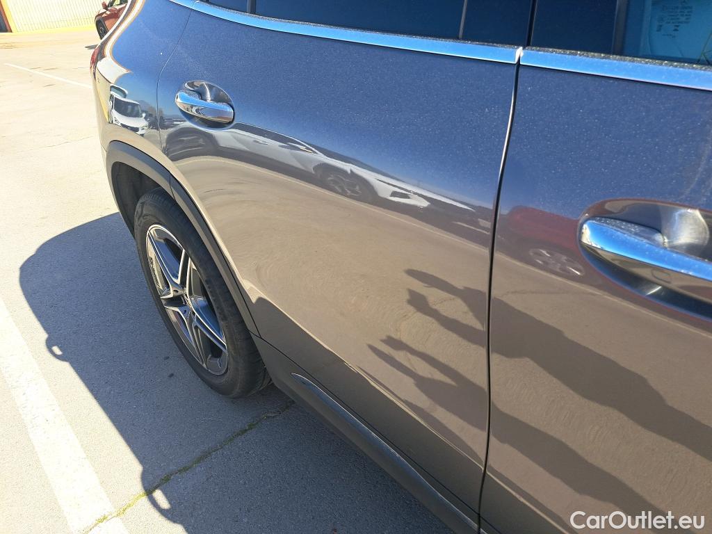  Mercedes  GLA MERCEDES-BENZ  / 2020 / 5P / todoterreno  200 D #3