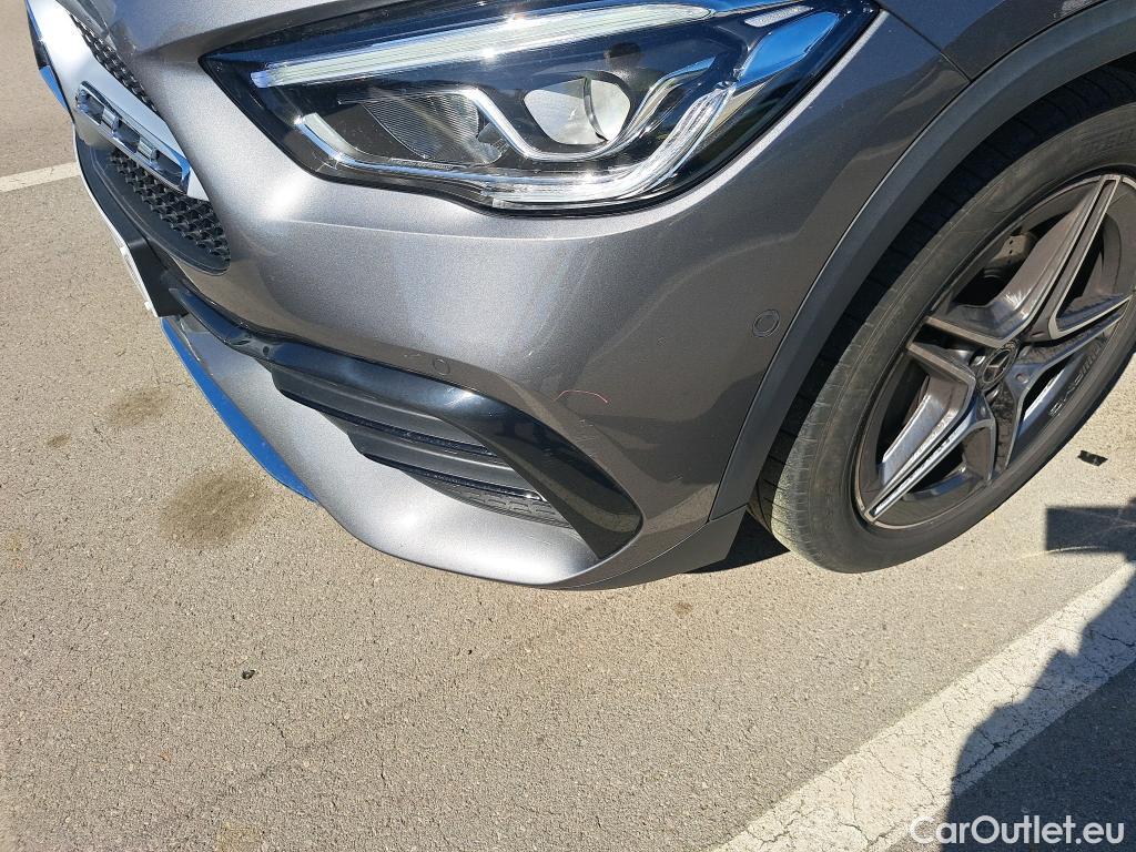  Mercedes  GLA MERCEDES-BENZ  / 2020 / 5P / todoterreno  200 D #13