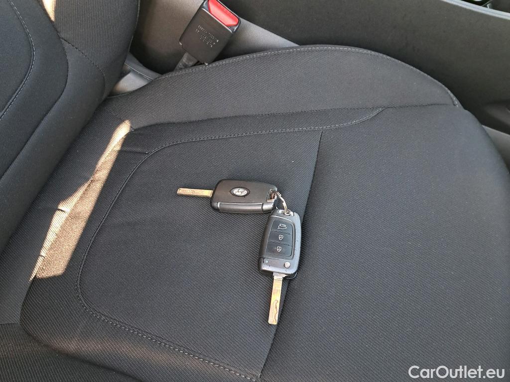  Hyundai  Tucson HYUNDAI  / 2020 / 5P / todoterreno 1.6 CRDI 100kW (136CV) 48V Maxx DCT #43