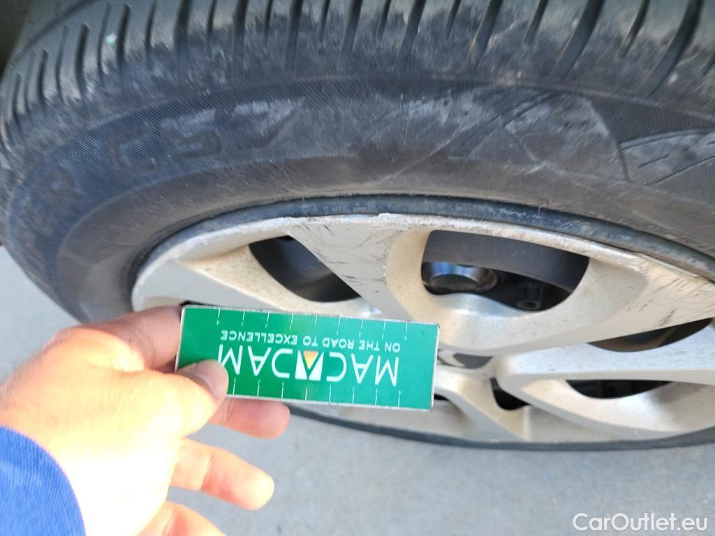  Citroen  C3 CITROEN  / 2020 / 5P / berlina con portón BlueHDi 75KW (100CV) S&S Live Pack #23