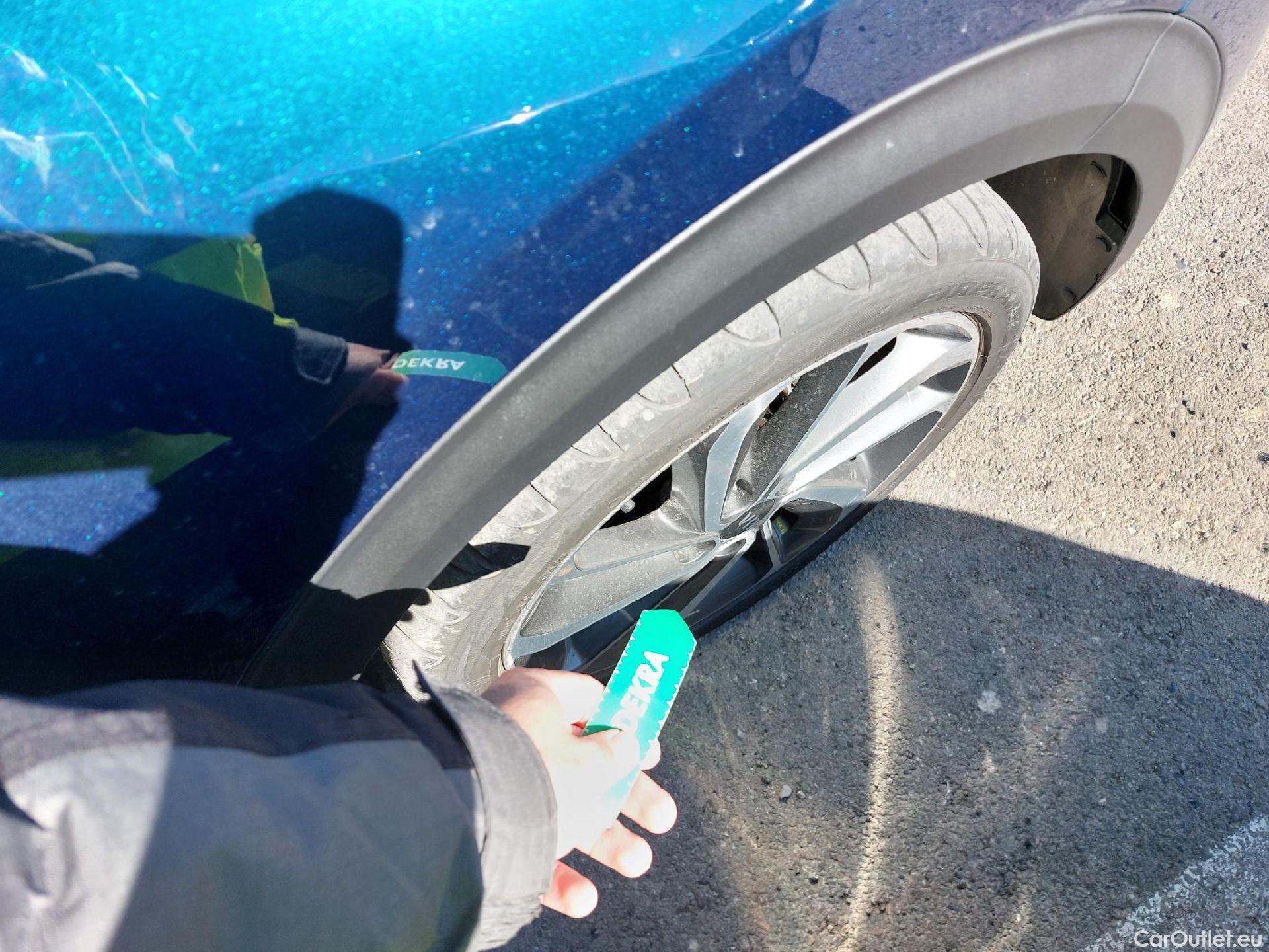  KIA  Niro KIA  / 2016 / 5P / crossover 1.6 GDi Híbrido 104kW (141CV) Emotion #9