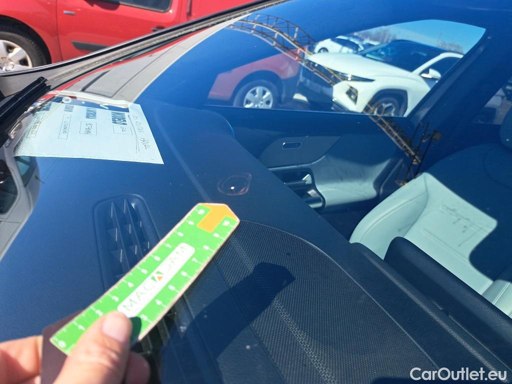  Mercedes  GLA MERCEDES-BENZ  / 2020 / 5P / todoterreno  200 D #2