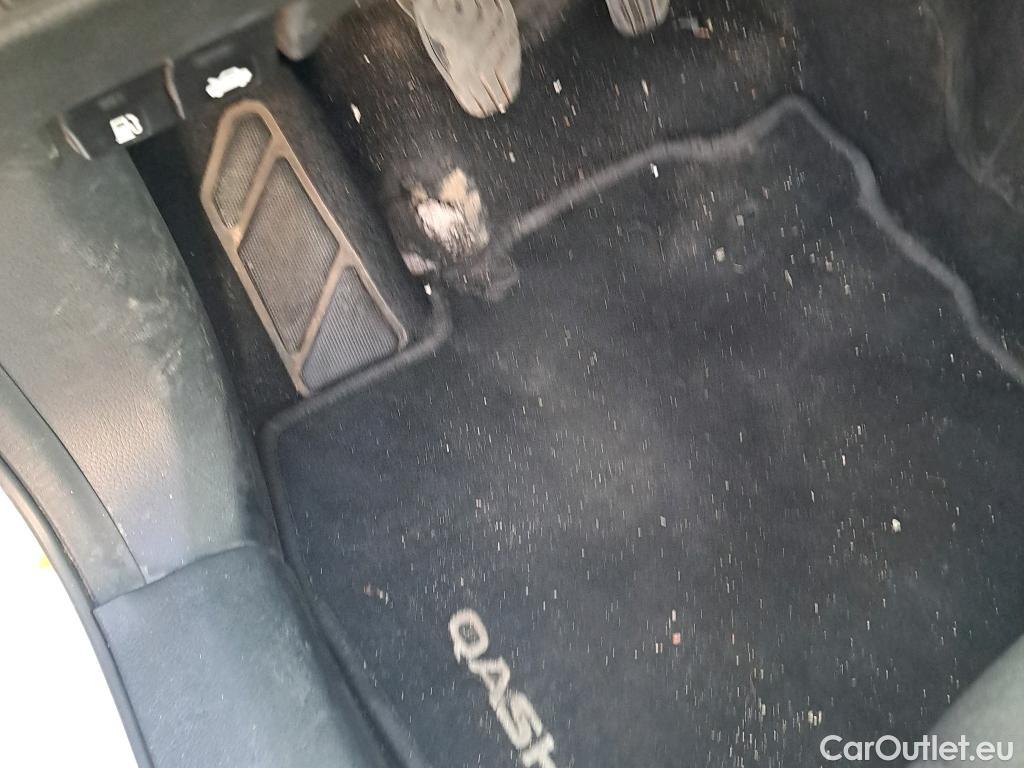  Nissan  Qashqai  / 2017 / 5P / todoterreno DIG-T 103 kW (140 CV) E6D N-CONNECTA #1