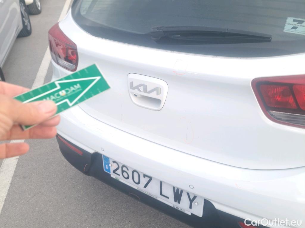  KIA  Rio KIA  / 2020 / 5P / berlina con portón 1.0 T-GDi 74kW (100CV) MHEV iMT Drive #1