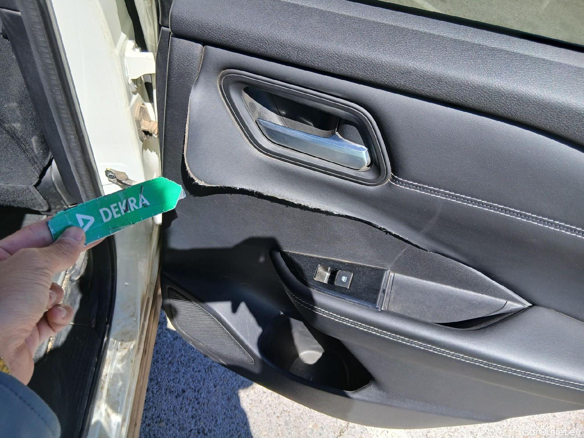  Nissan  Qashqai NISSAN  / 2021 / 5P / todoterreno DIG-T 116kW mHEV Xtronic 4x4 N-Connecta #41