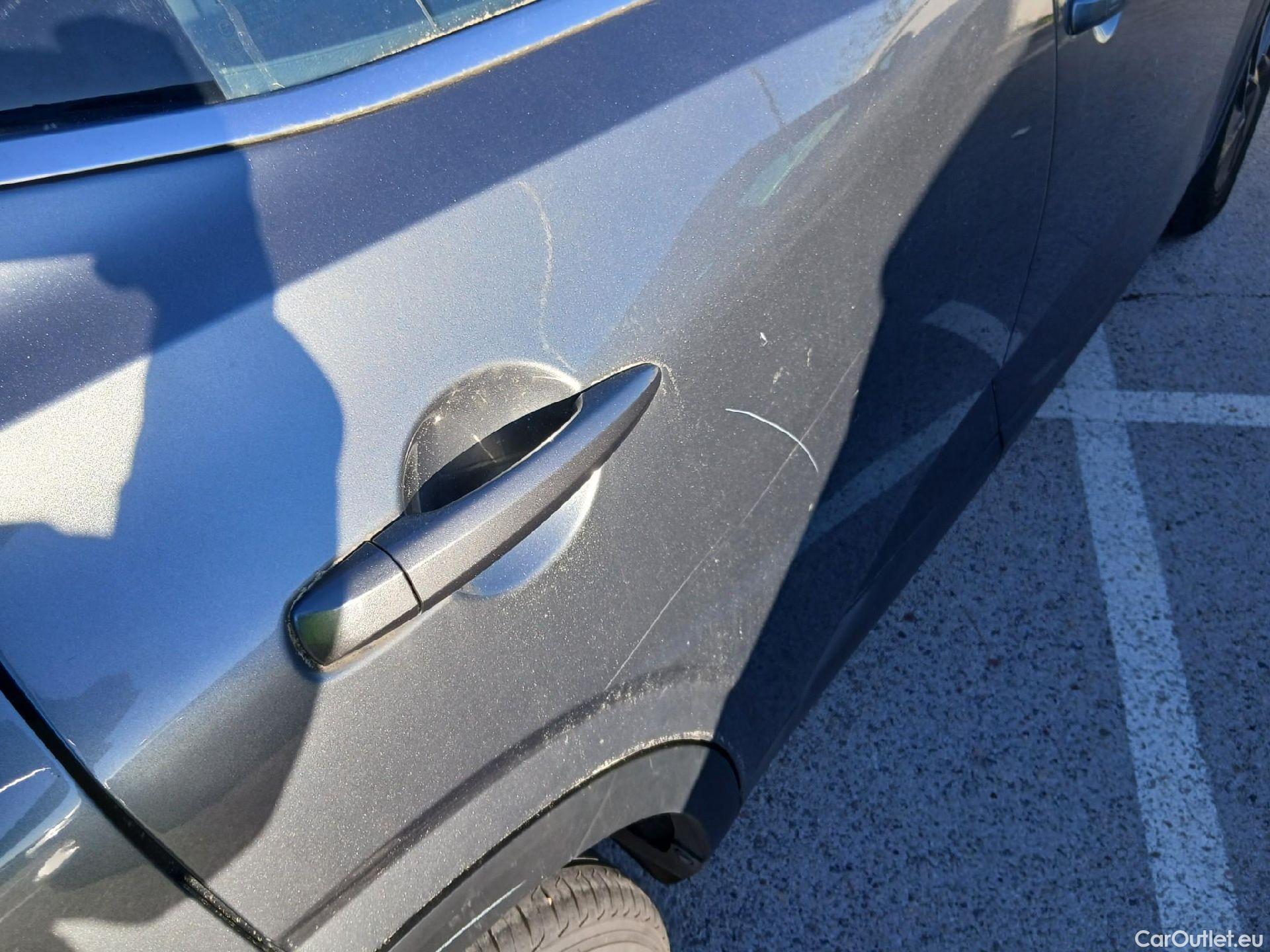  Nissan  Qashqai NISSAN  / 2021 / 5P / todoterreno DIG-T 116kW (158CV) mHEV Xtronic Acenta (AC) #30