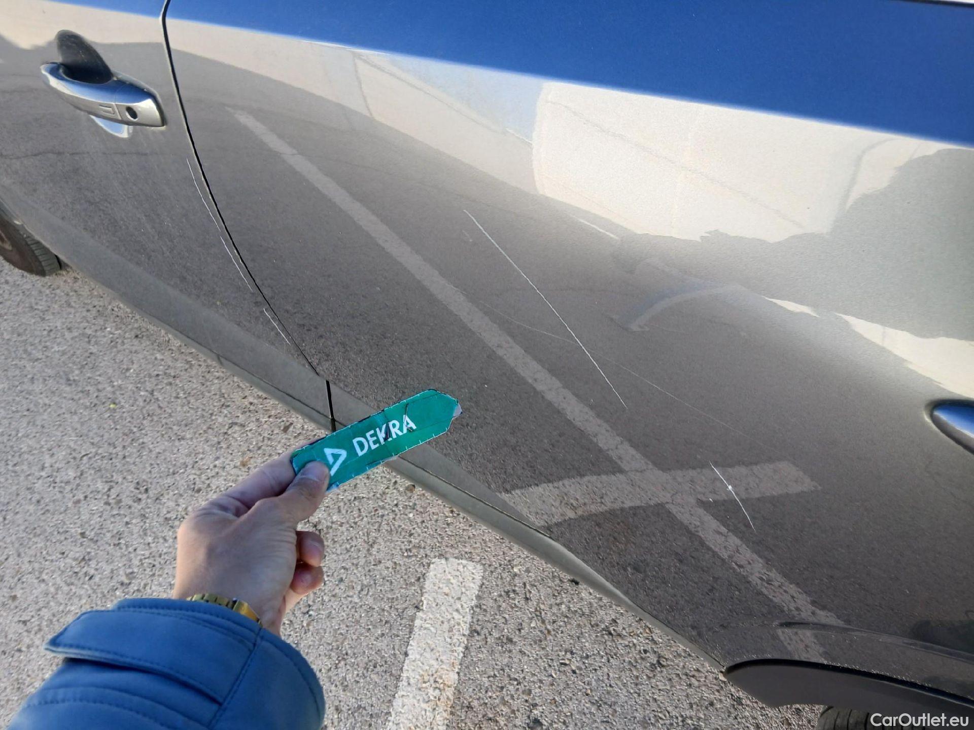  Nissan  Qashqai NISSAN  / 2021 / 5P / todoterreno DIG-T 116kW (158CV) mHEV Xtronic Acenta (AC) #18