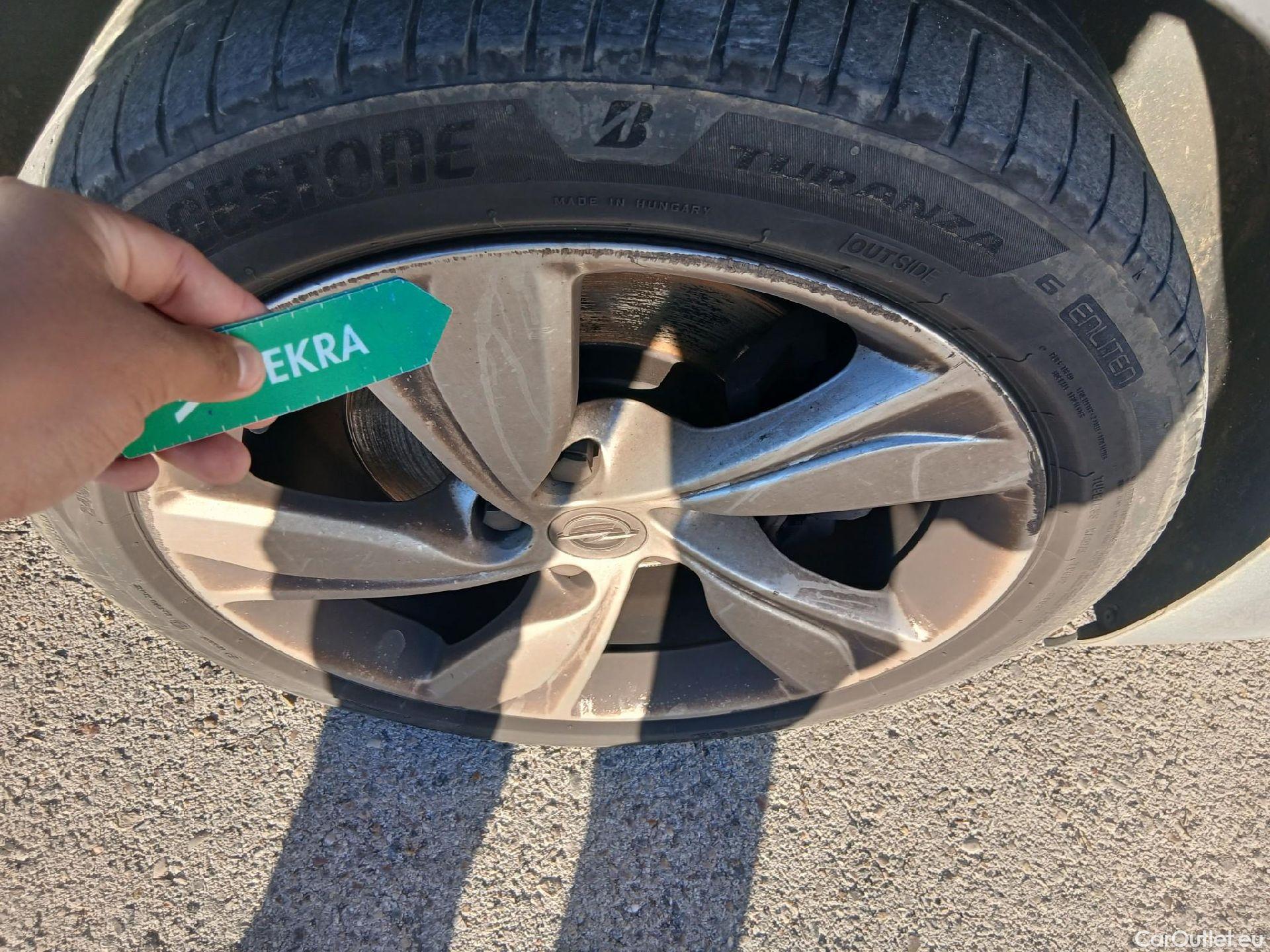  Opel  Insignia OPEL  / 2020 / 5P / familiar ST GS Line 1.5D DVH 90kW (122CV) MT6 #43