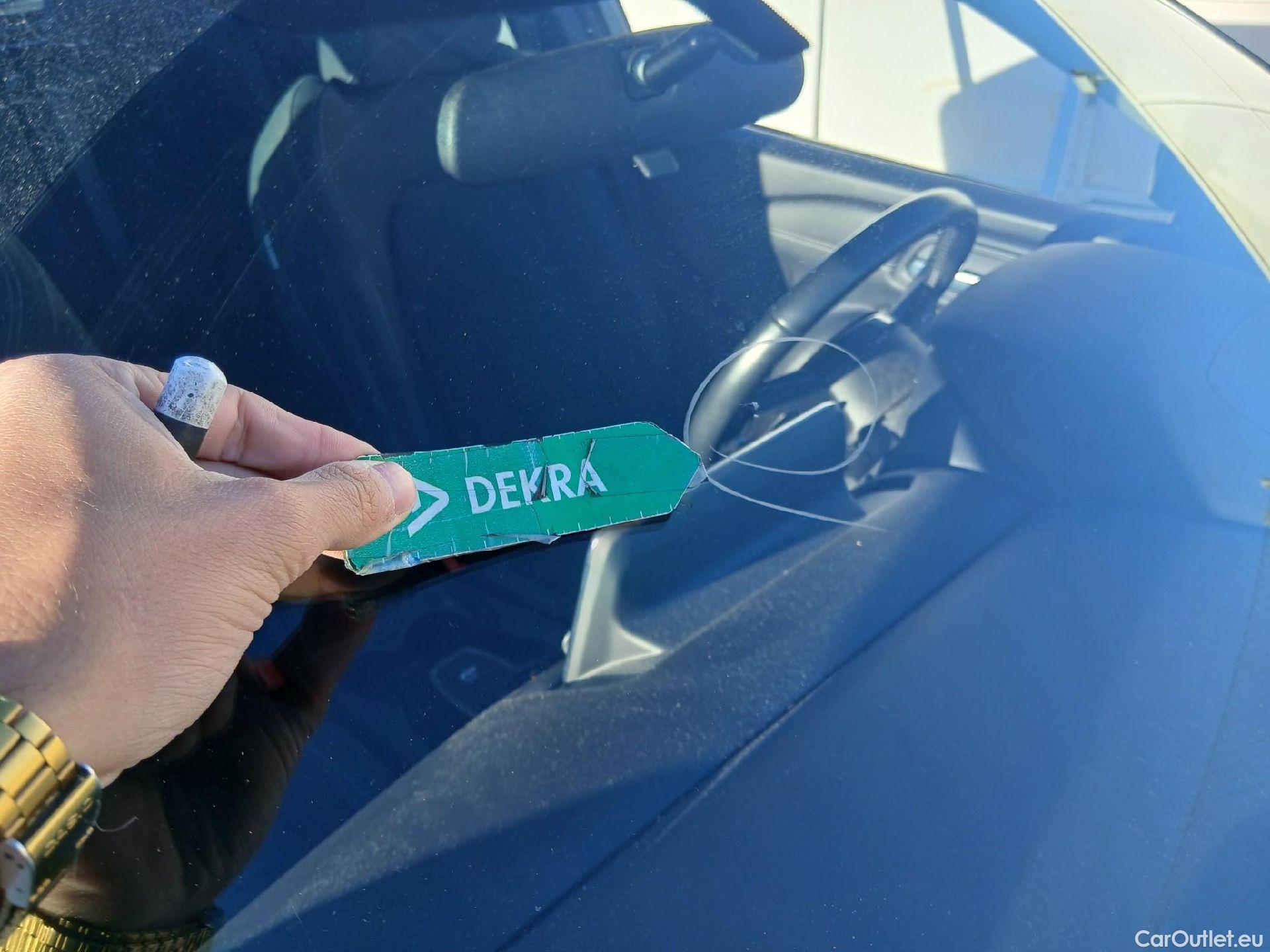  Nissan  Qashqai NISSAN  / 2021 / 5P / todoterreno DIG-T 116kW (158CV) mHEV Xtronic Acenta (AC) #2