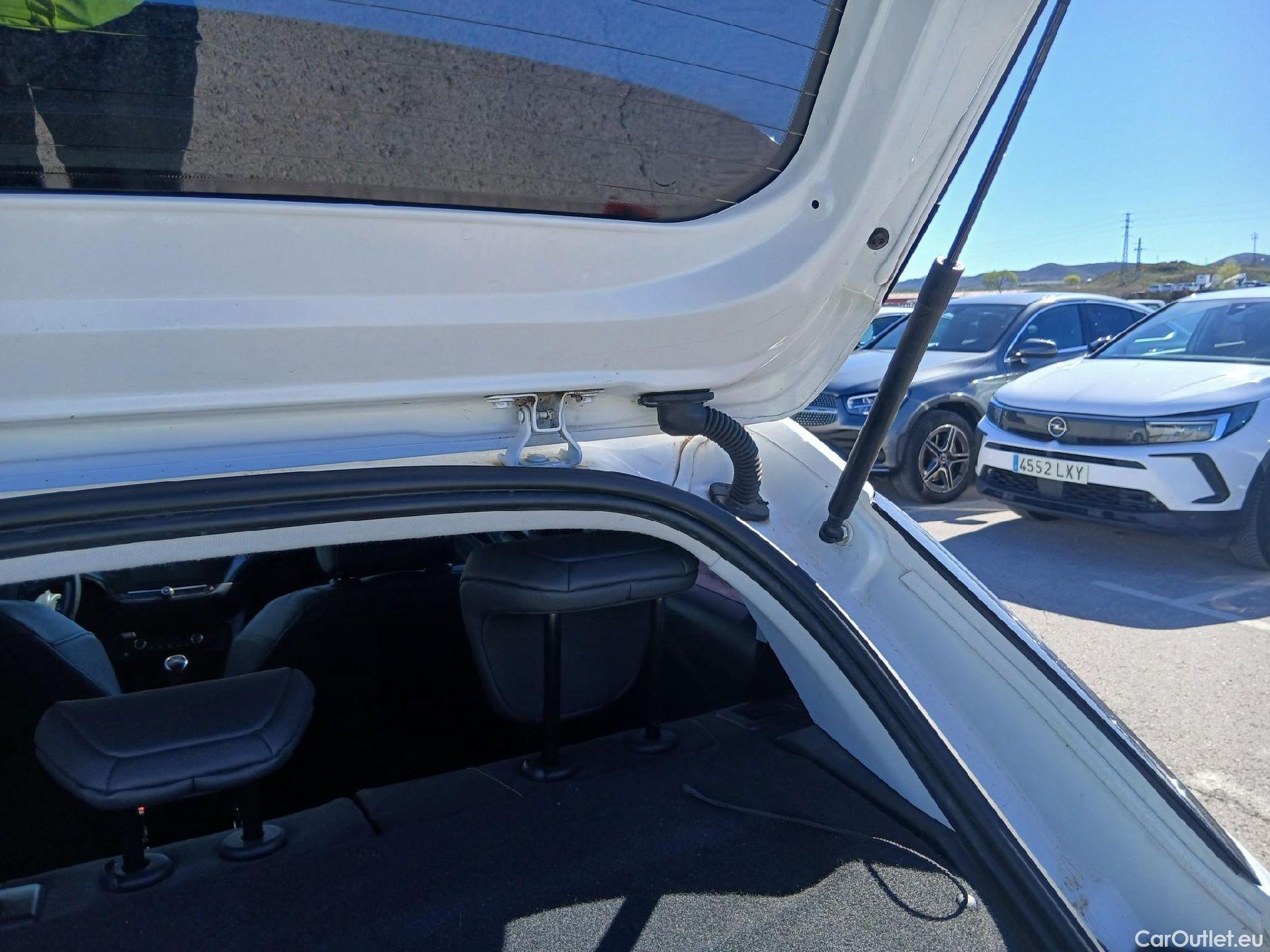  Opel  Corsa OPEL  1.2T XHL 74kW (100CV) Elegance #25