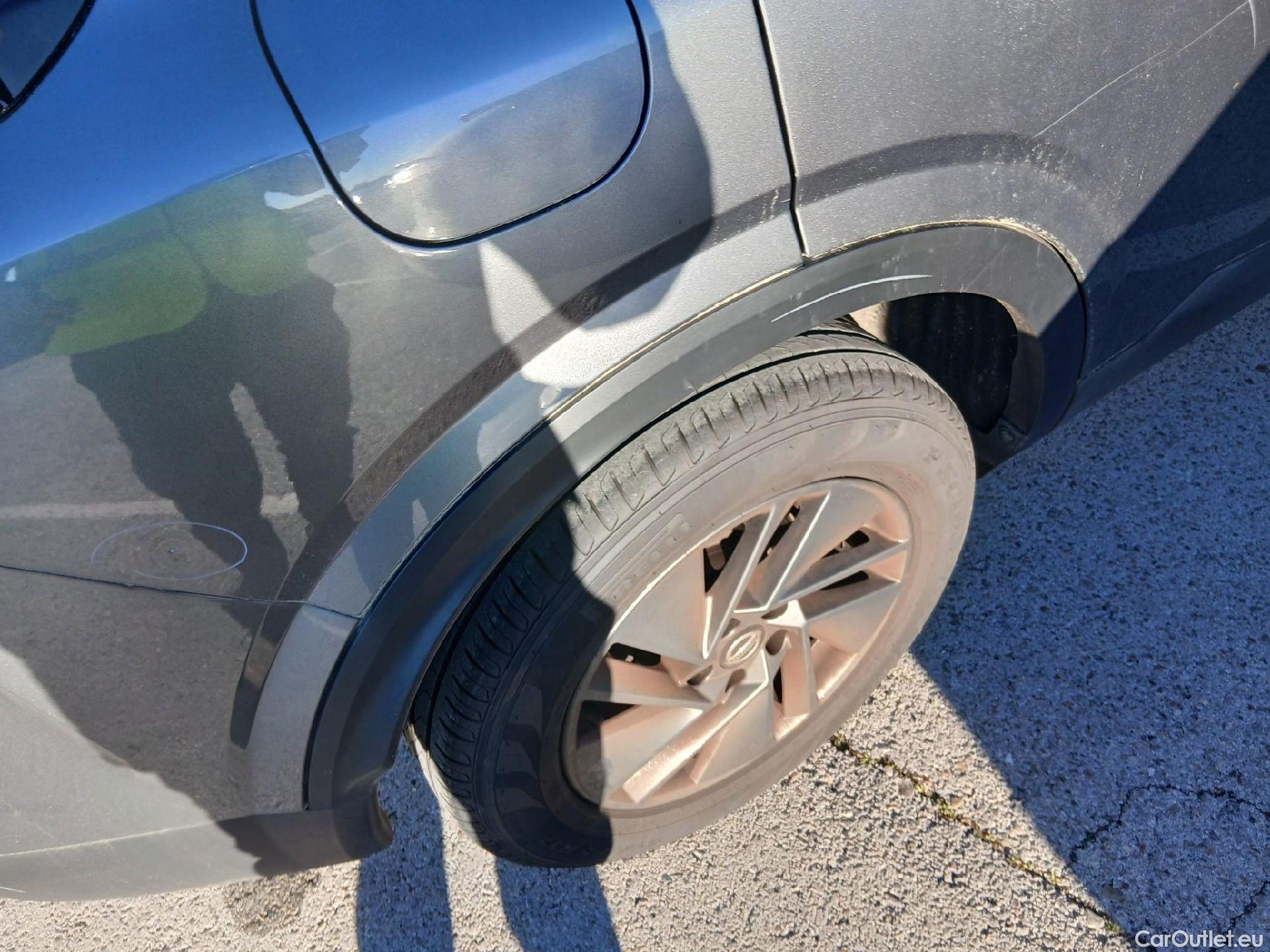  Nissan  Qashqai NISSAN  / 2021 / 5P / todoterreno DIG-T 116kW (158CV) mHEV Xtronic Acenta (AC) #28