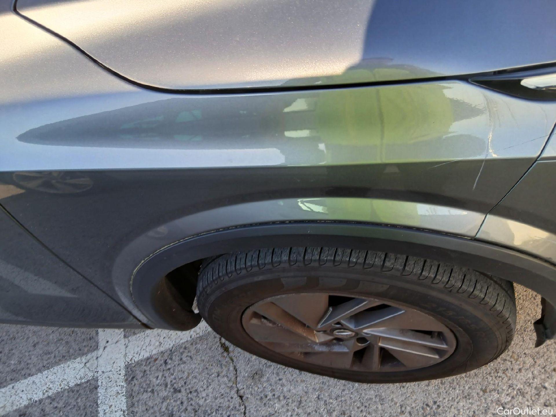  Nissan  Qashqai NISSAN  / 2021 / 5P / todoterreno DIG-T 116kW (158CV) mHEV Xtronic Acenta (AC) #36