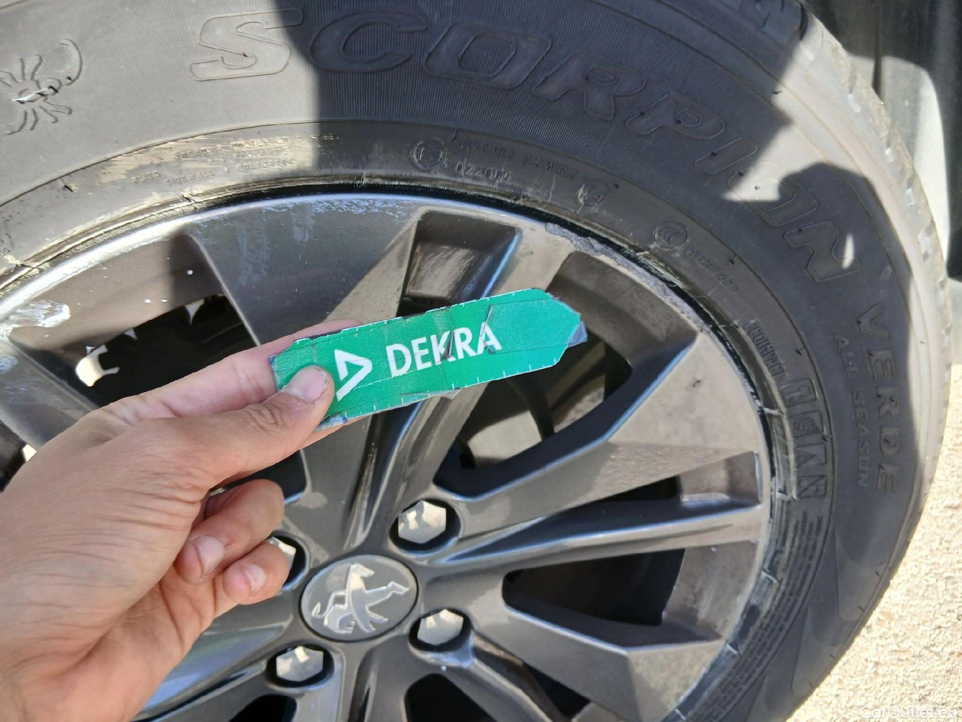  Peugeot  2008  Active Pack 1.2 PureTech 100CV MT6 E6d #23