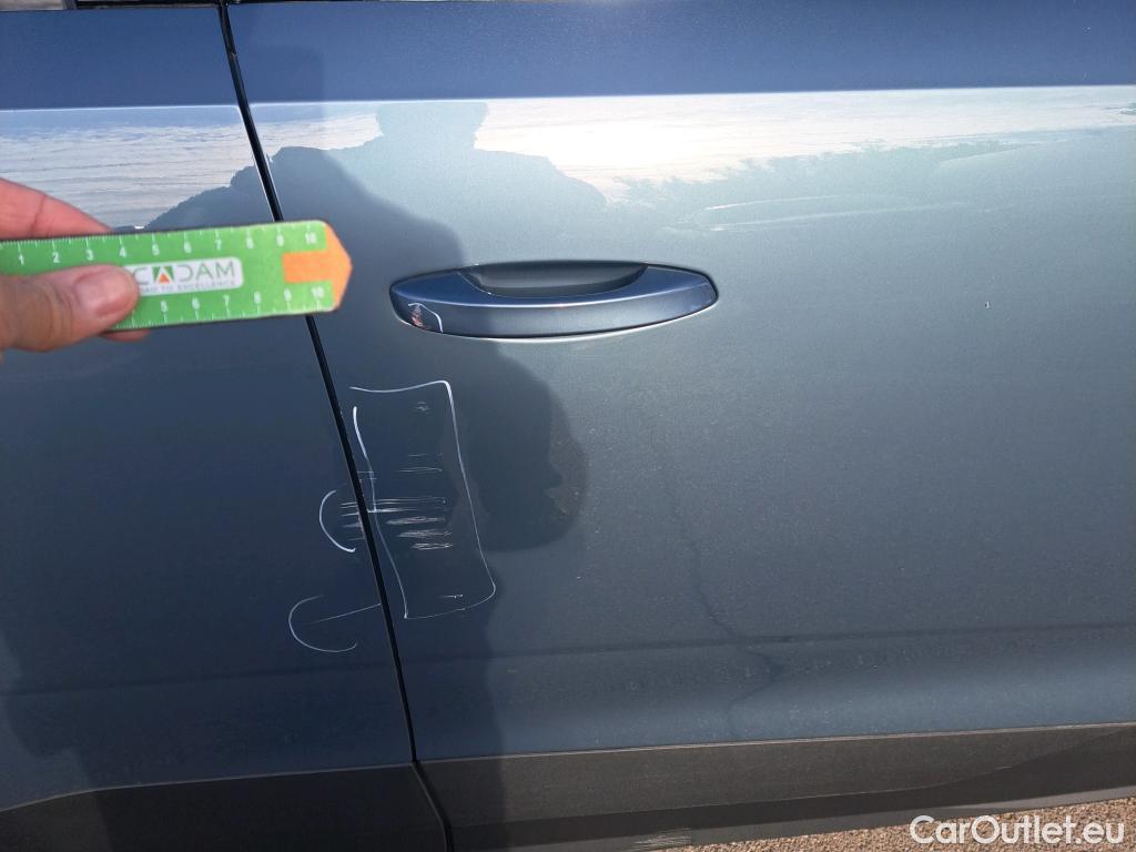  Peugeot  3008  Hybrid 136 Allure 1.2 135CV AT6 6E #47