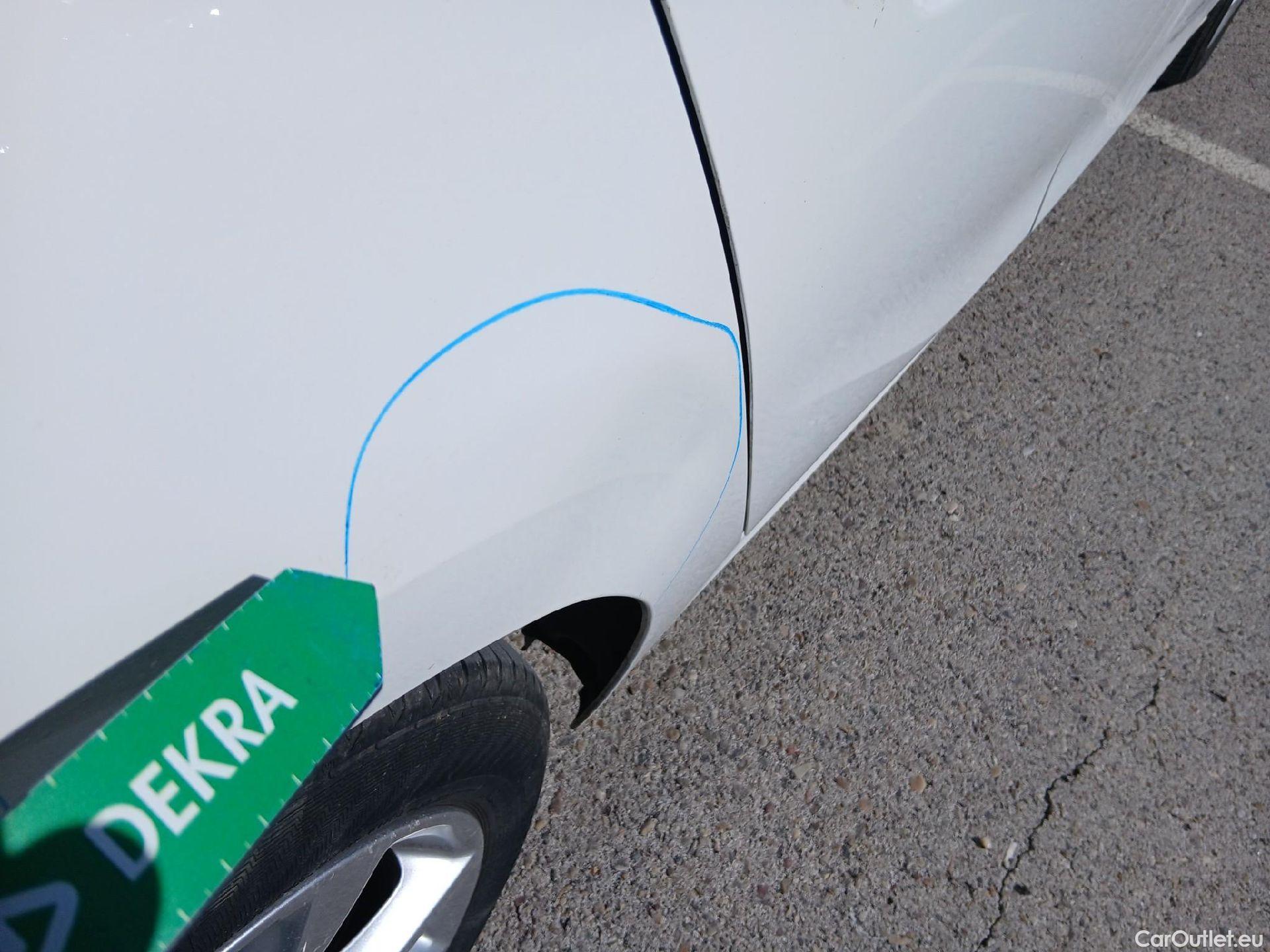  Opel  Corsa OPEL  1.2T XHL 74kW (100CV) Elegance #26