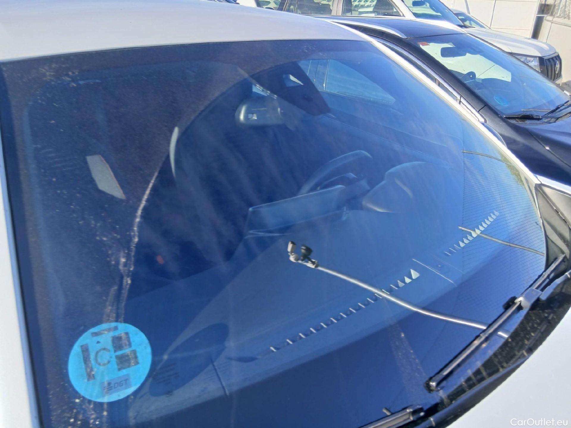  Peugeot  2008  Active Pack 1.2 PureTech 100CV MT6 E6d #3